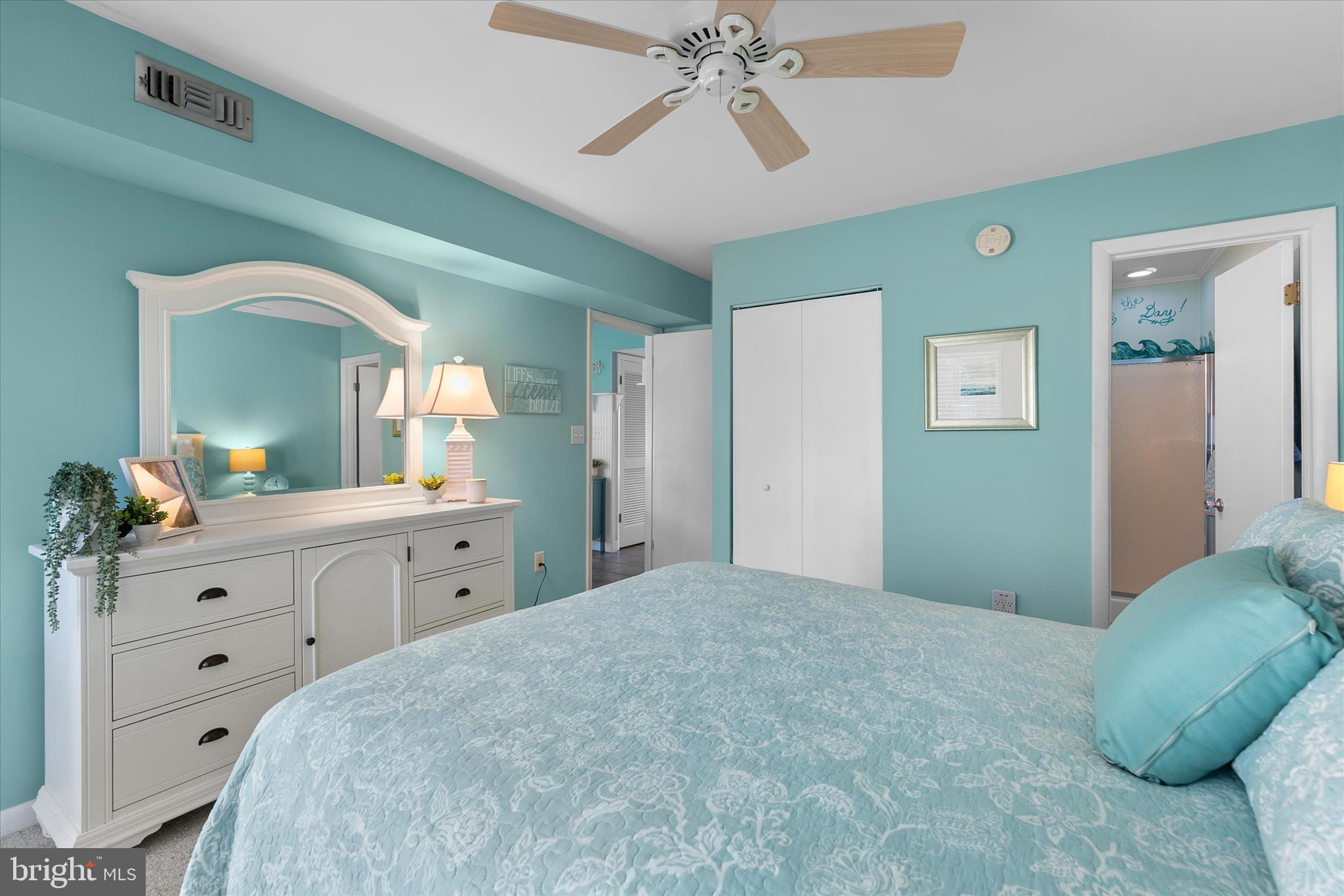 SEA COLONY WEST - Residential