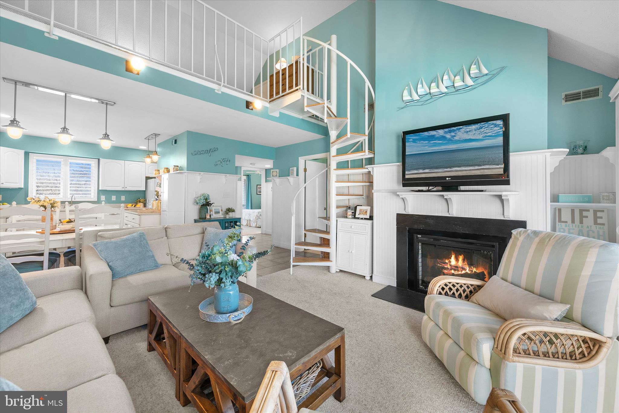 SEA COLONY WEST - Residential