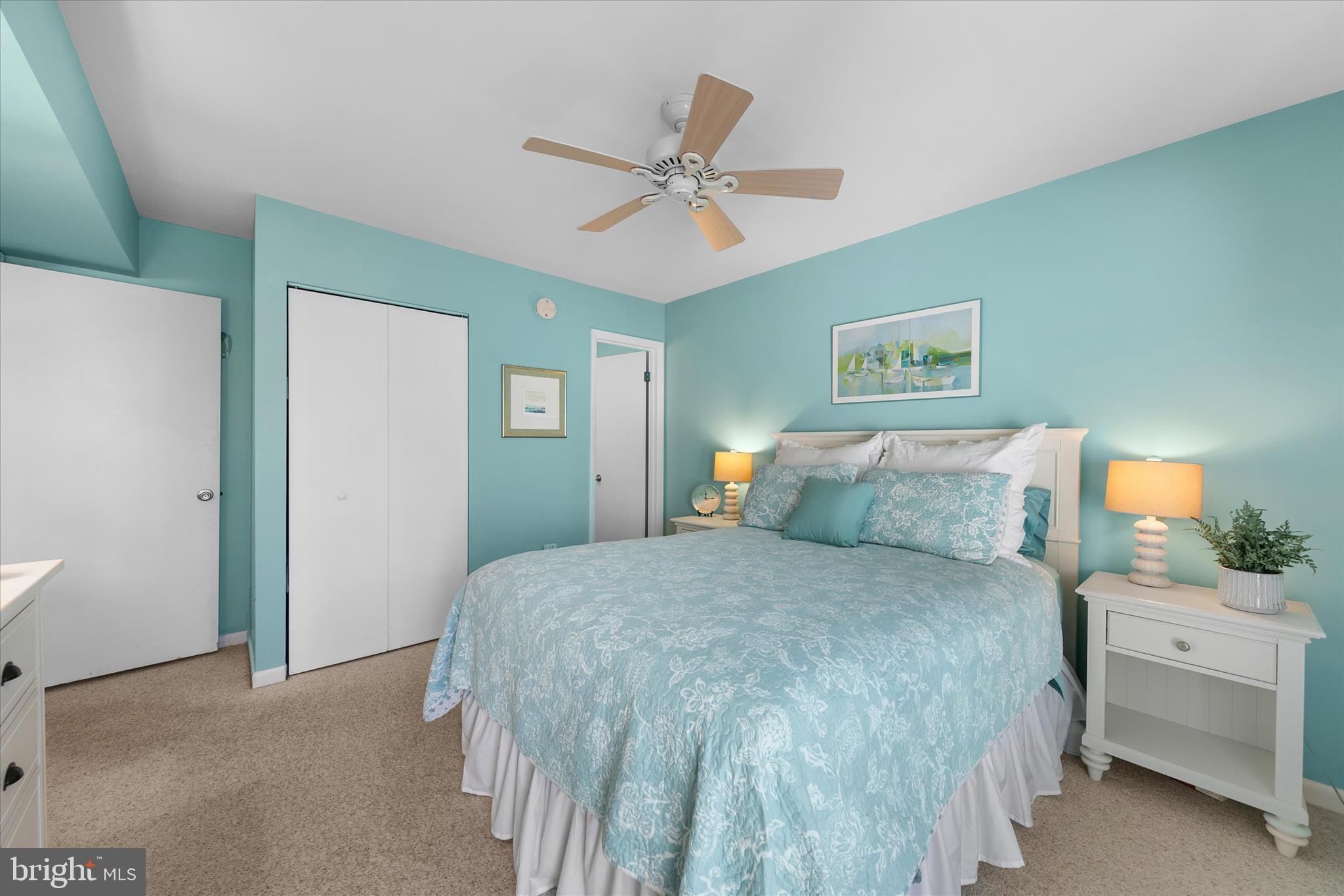 SEA COLONY WEST - Residential