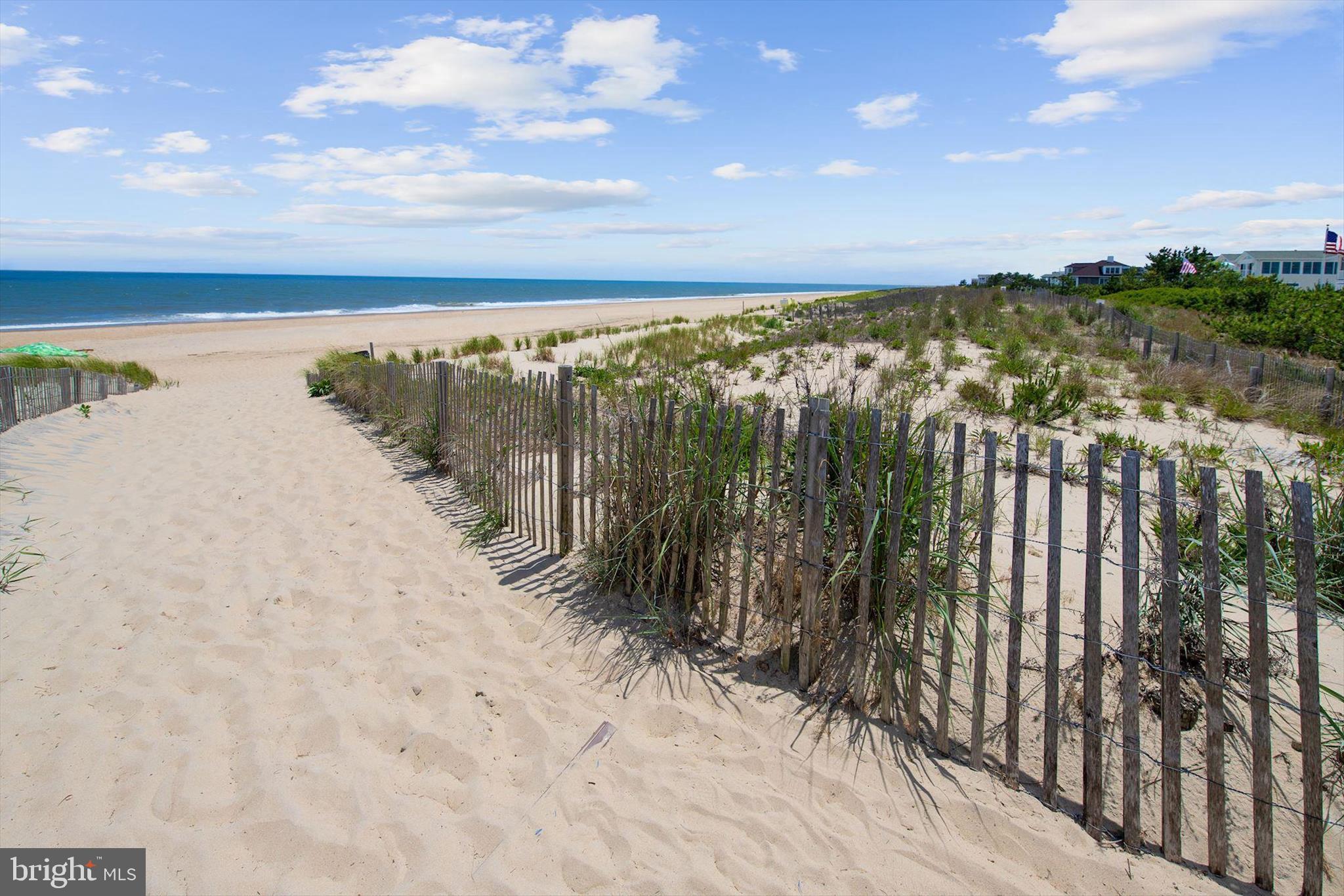 SEA COLONY WEST - Residential