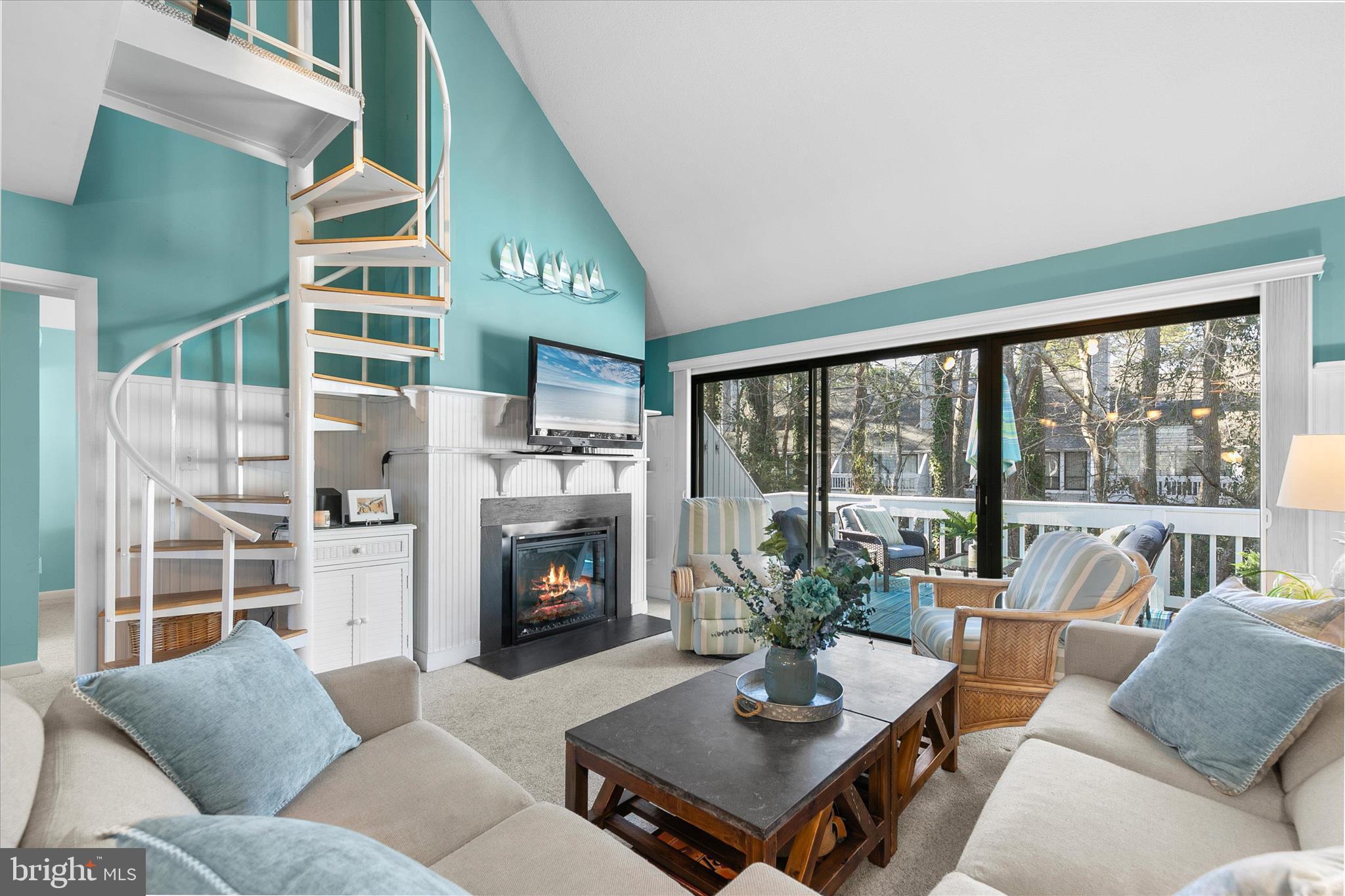 SEA COLONY WEST - Residential