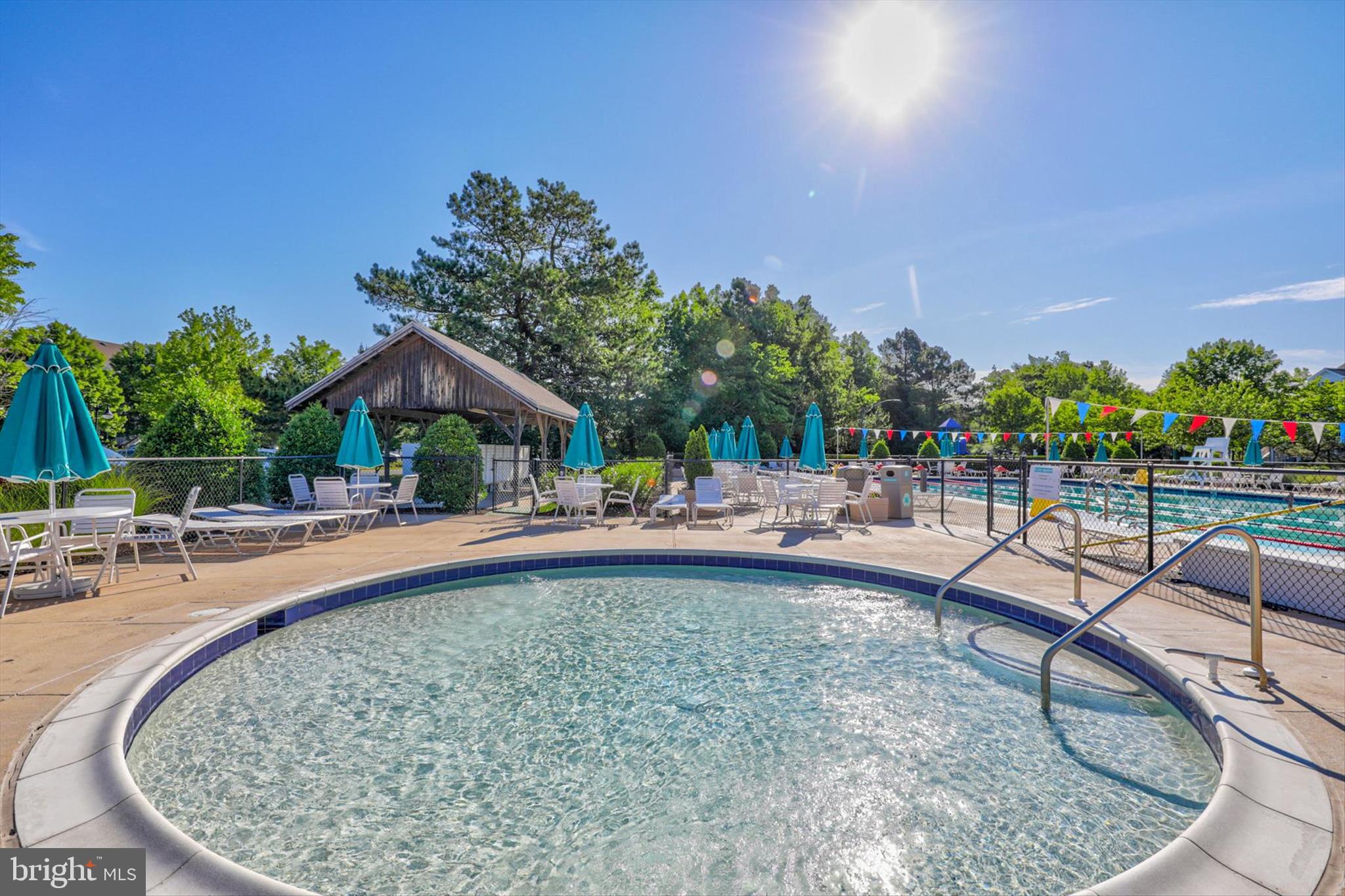 SEA COLONY WEST - Residential