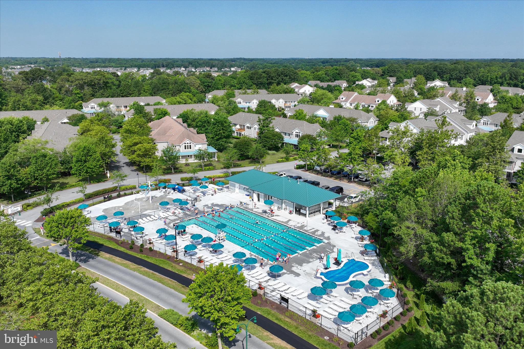 SEA COLONY WEST - Residential