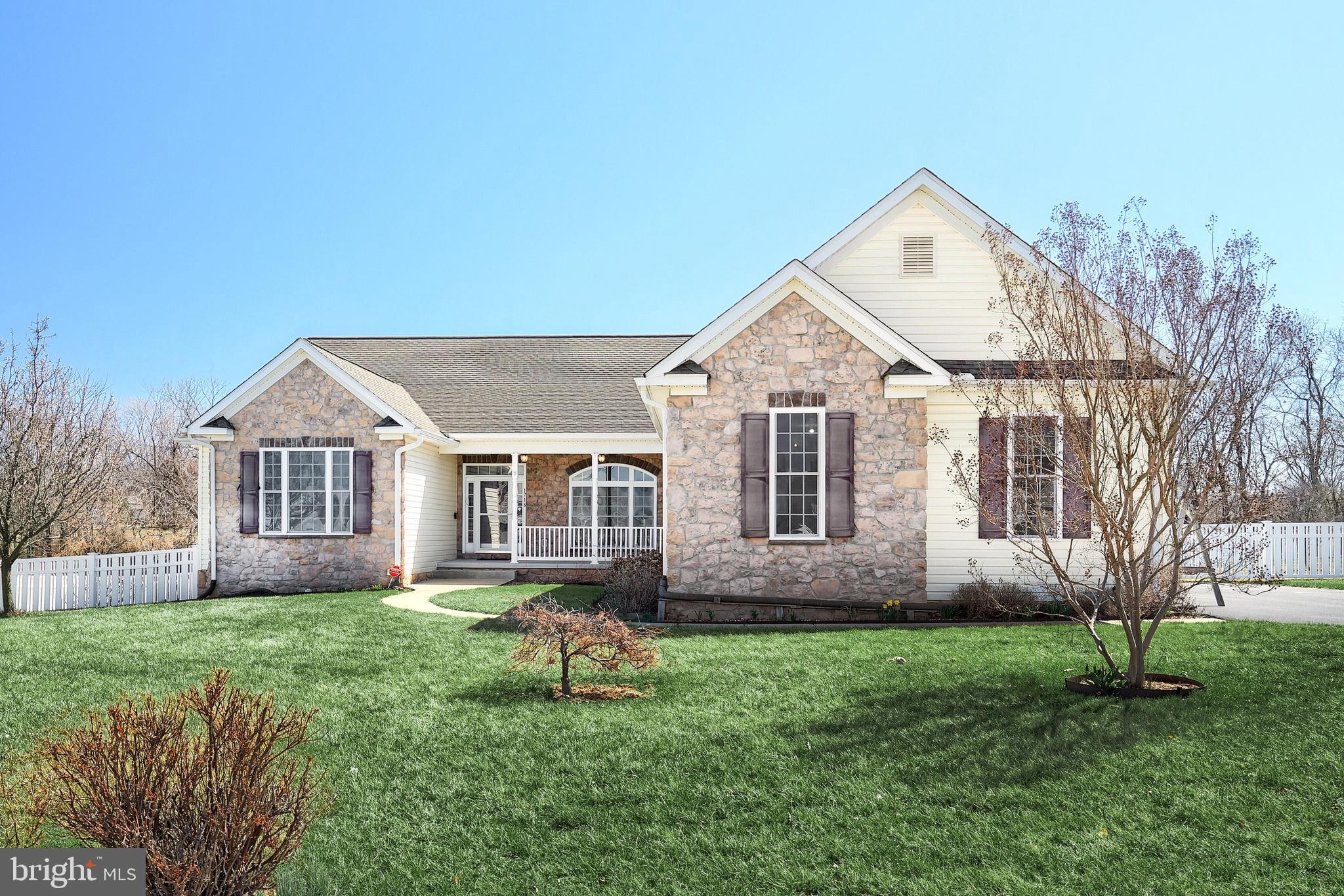 1718 FOUNTAIN ROCK DRIVE
