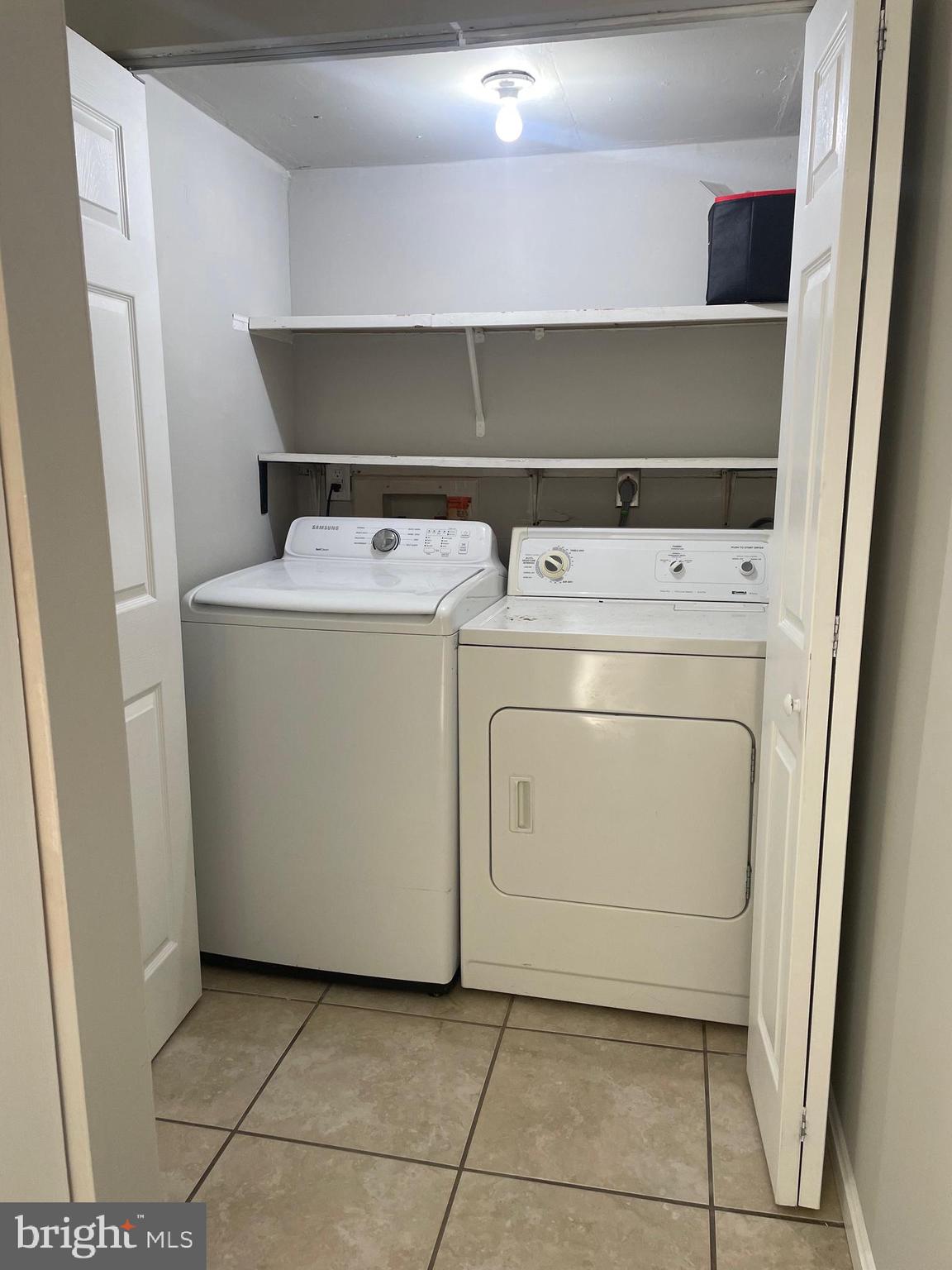 TOWAMENCIN CONDOS - Residential Lease