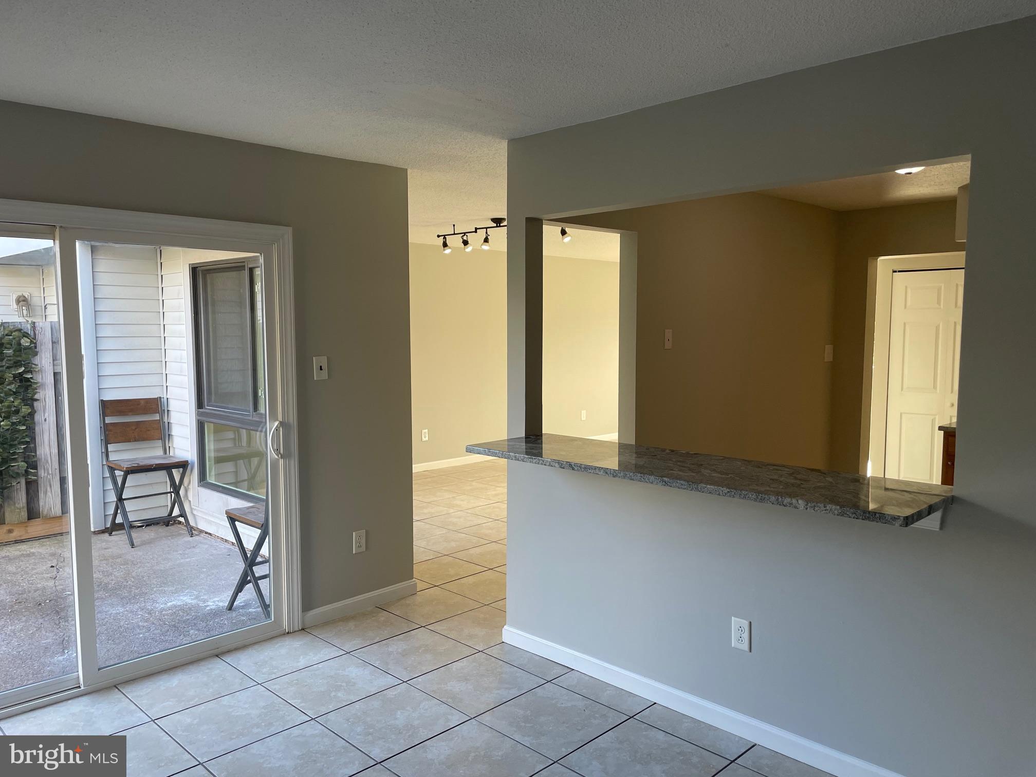 TOWAMENCIN CONDOS - Residential Lease