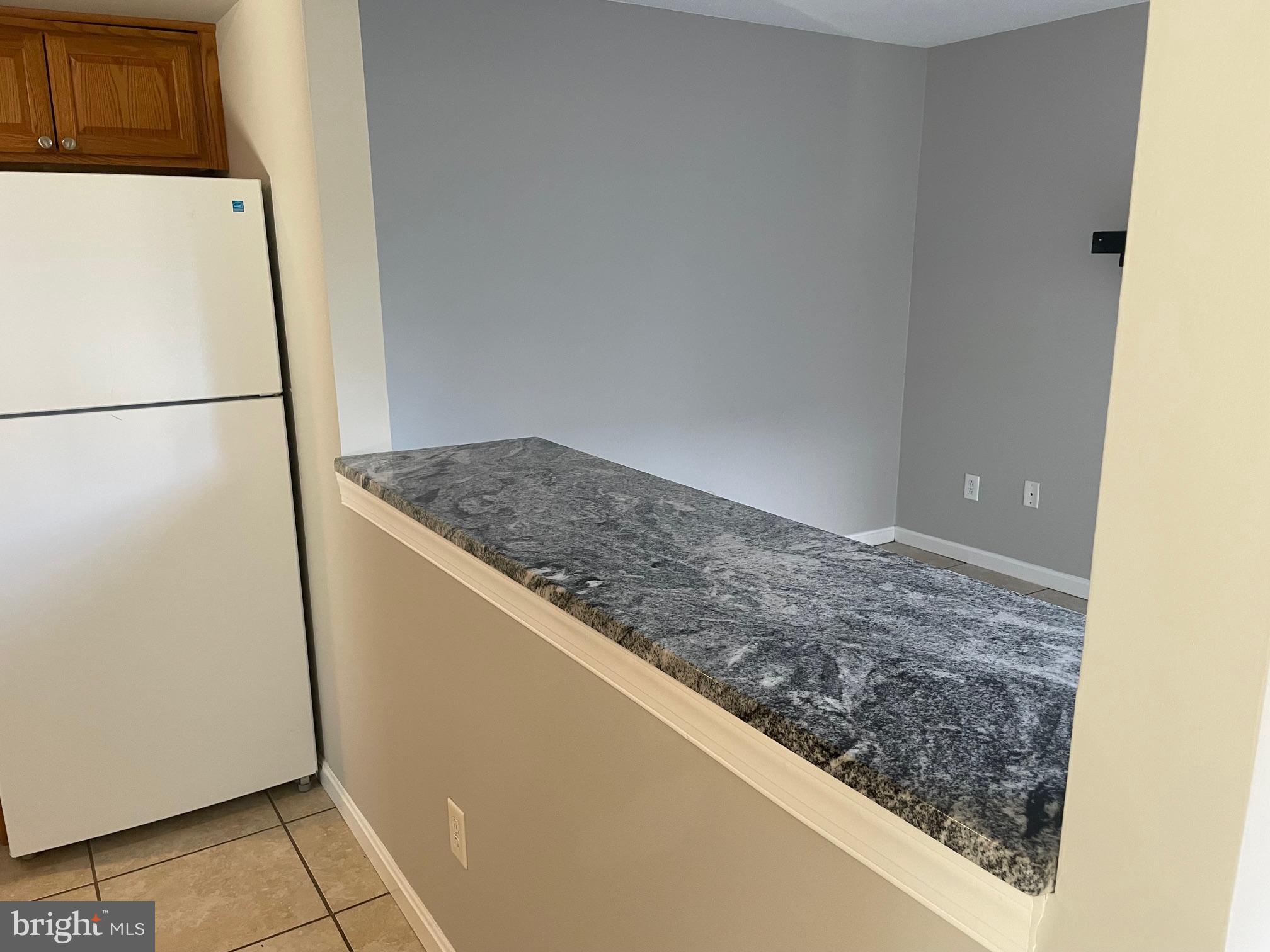 TOWAMENCIN CONDOS - Residential Lease