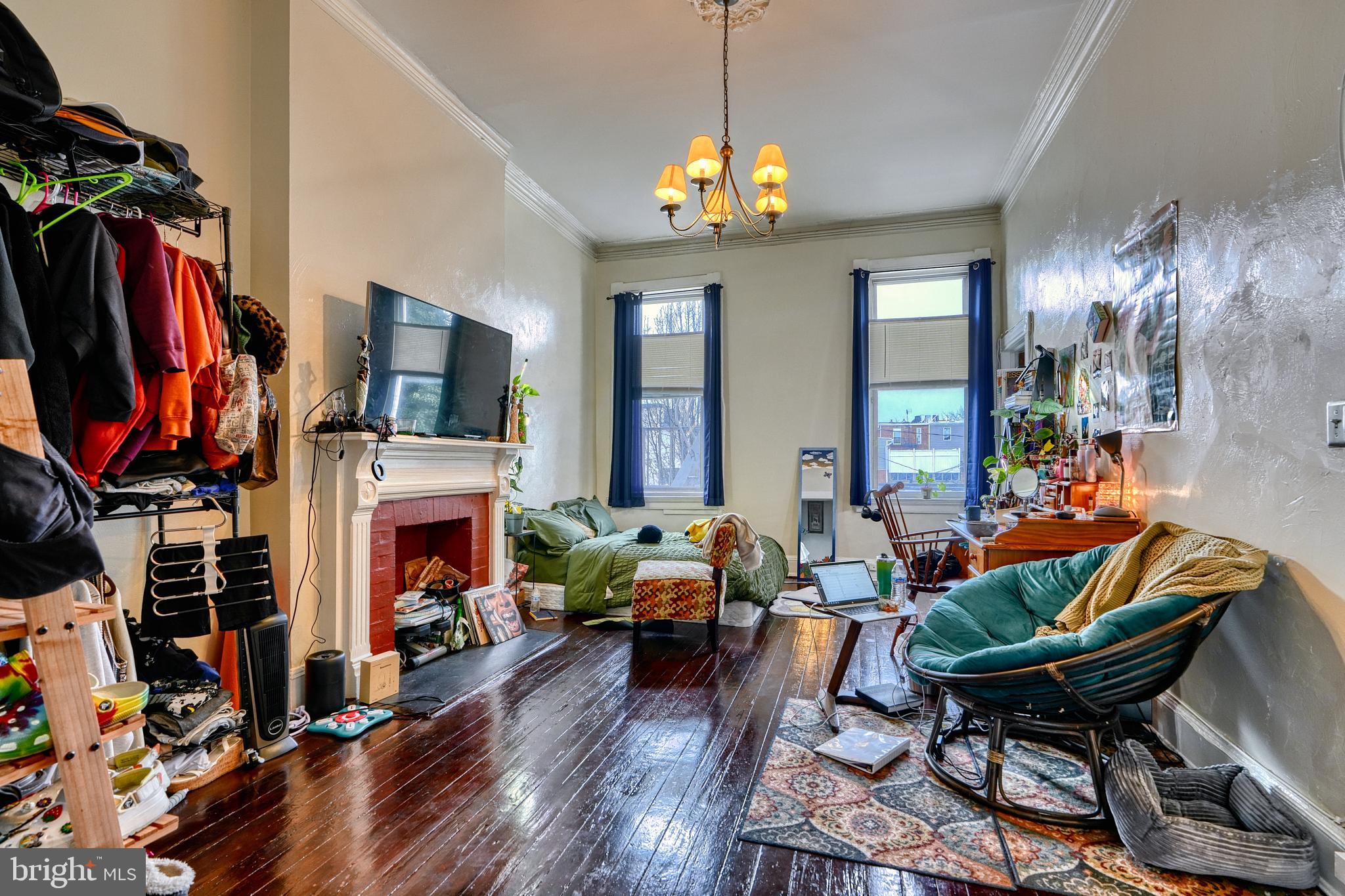 CHARLES VILLAGE - Residential Income