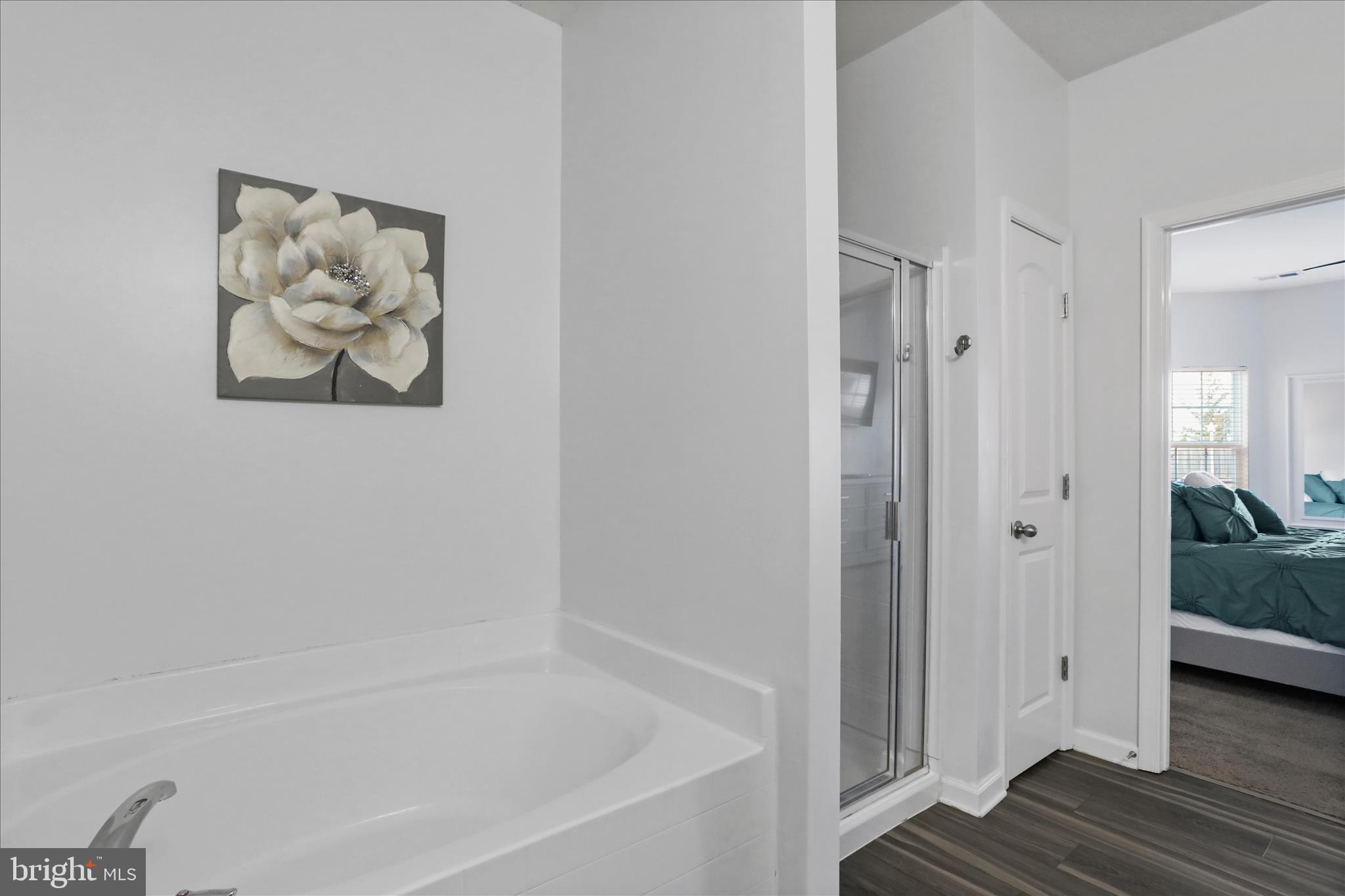 MCGINNIS POINT - Residential