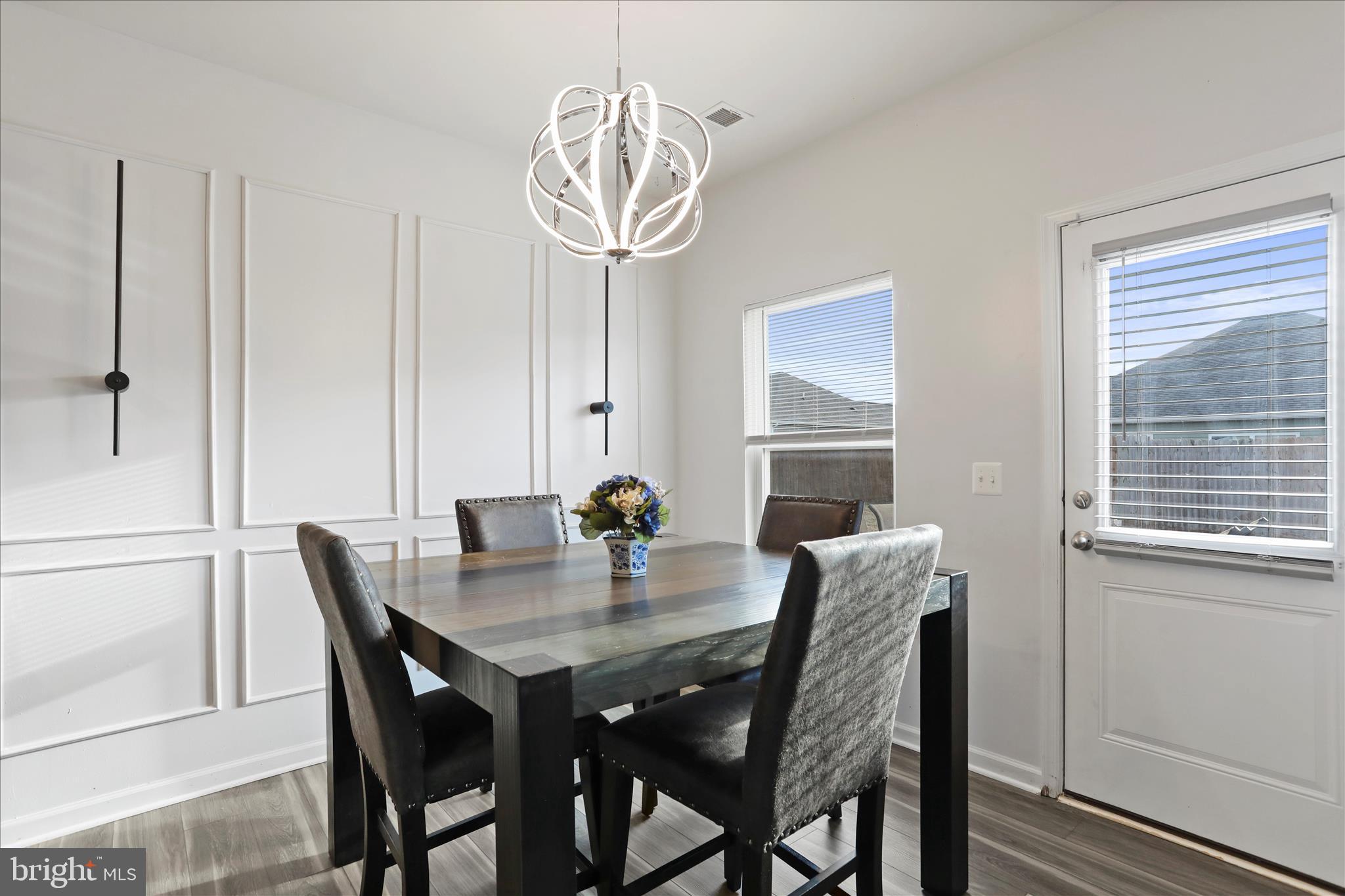 MCGINNIS POINT - Residential