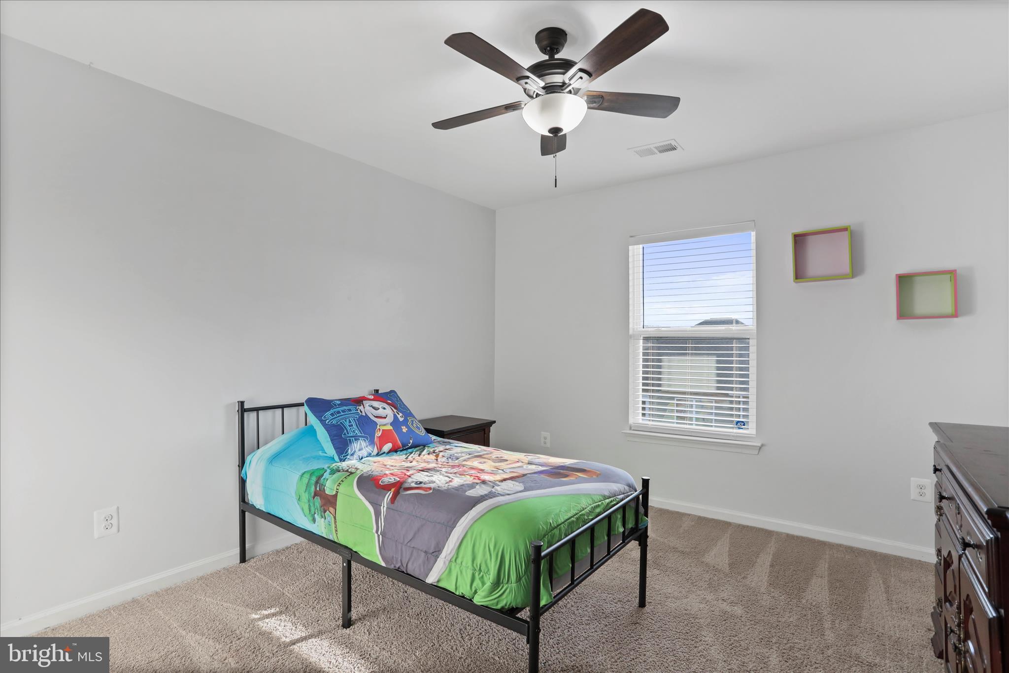 MCGINNIS POINT - Residential