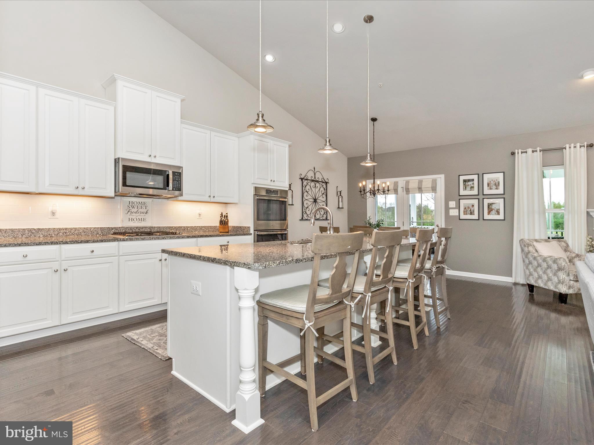 CLOVER RIDGE - Residential