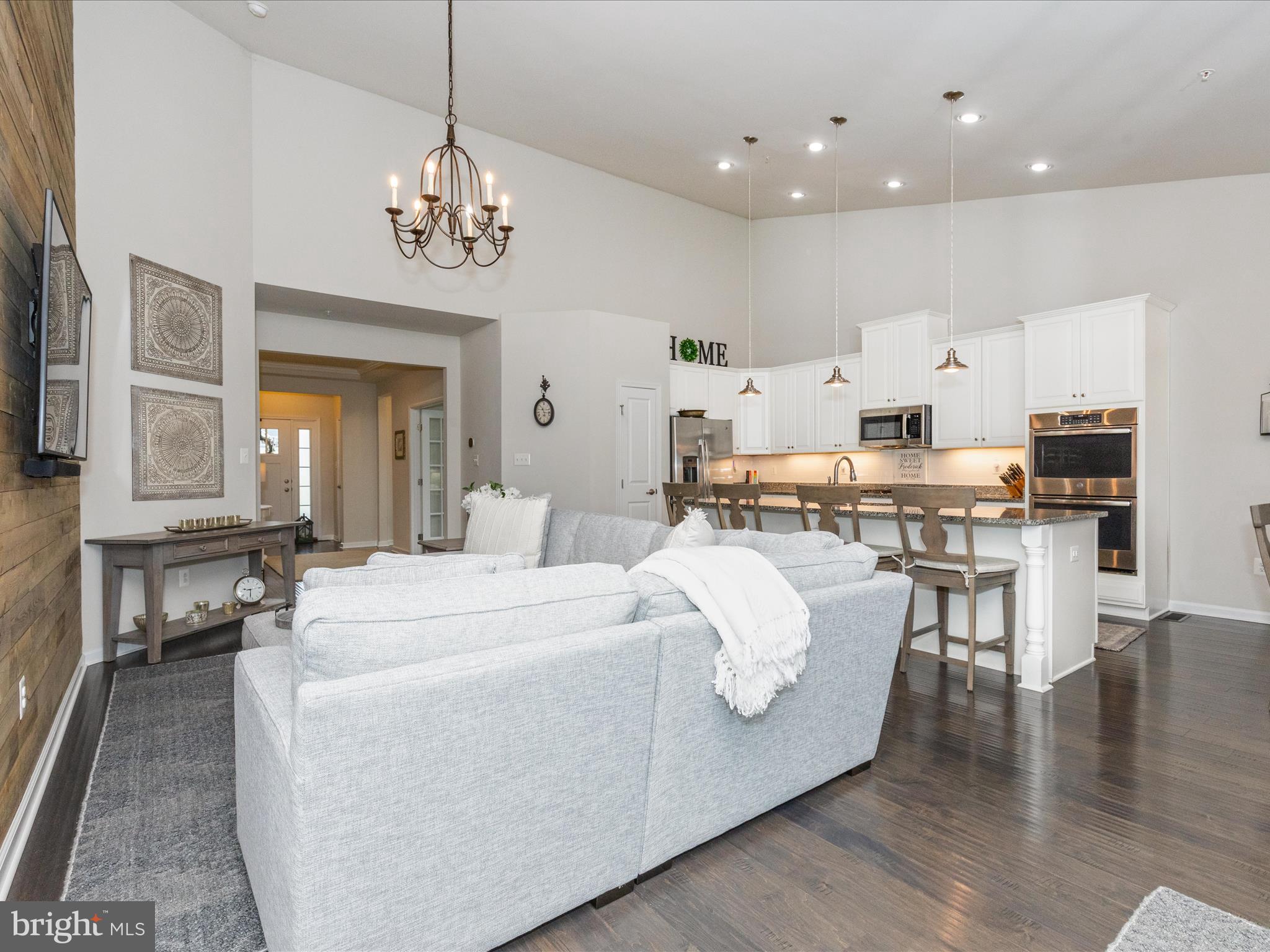 CLOVER RIDGE - Residential