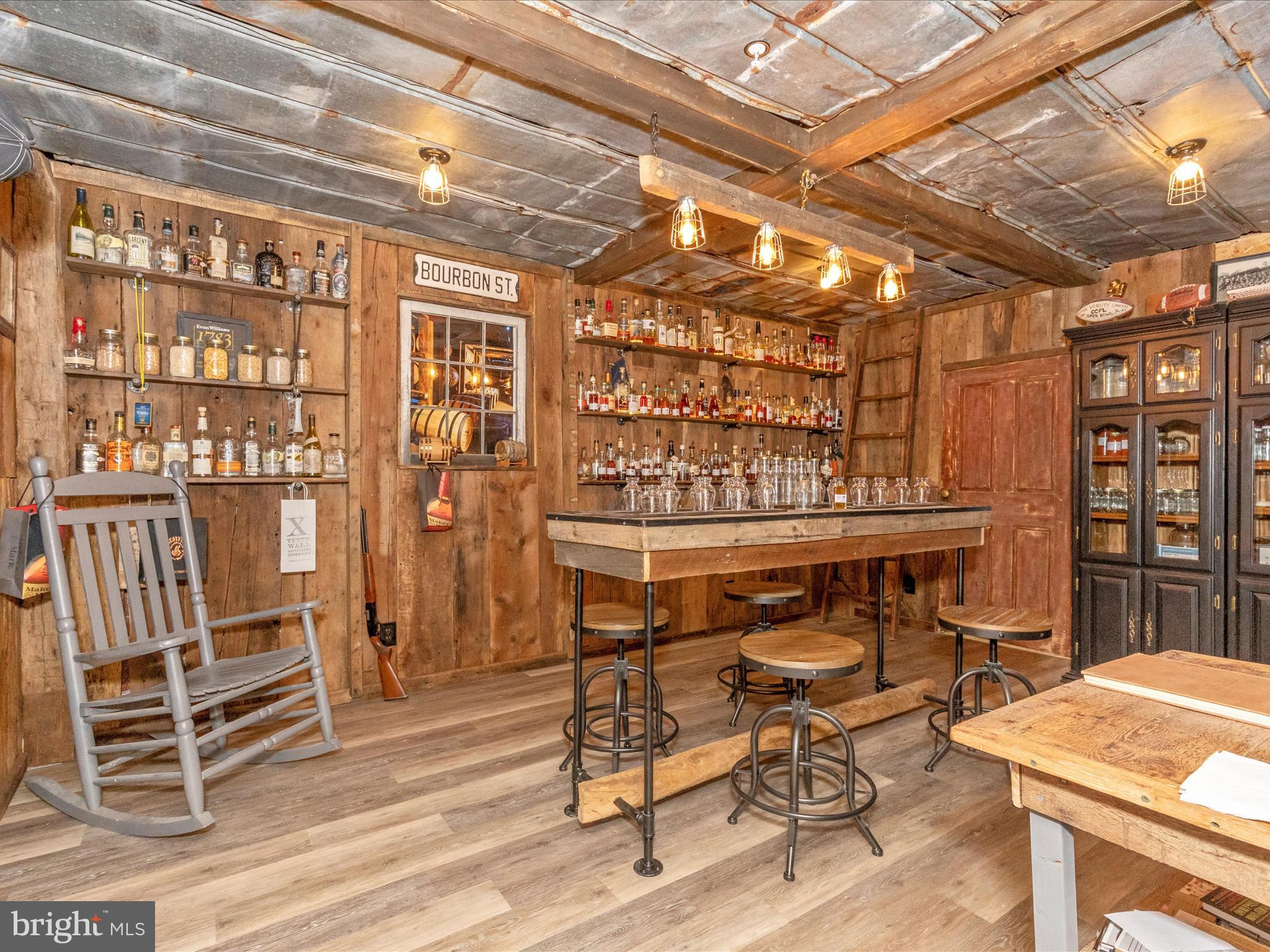 CLOVER RIDGE - Residential