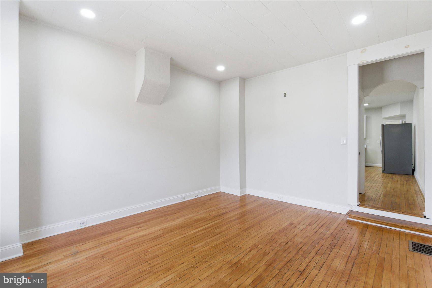 1301 CLARKSON STREET