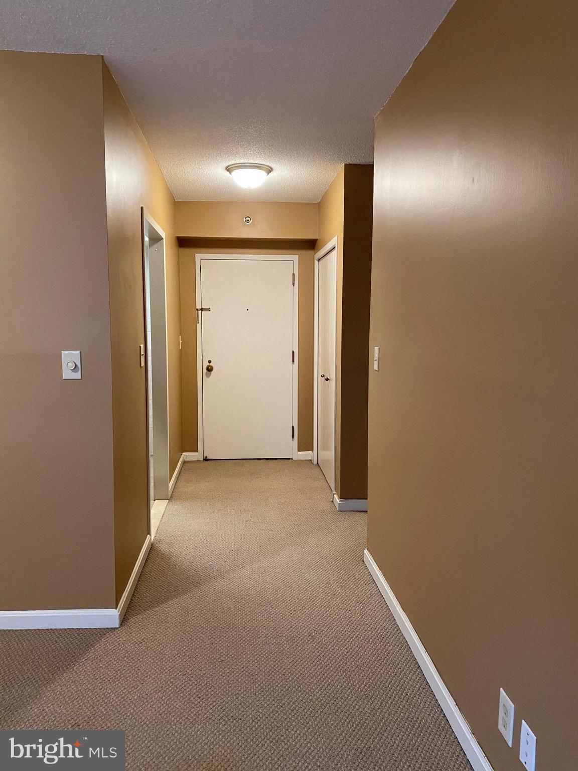 CRYSTAL PARK - Residential Lease