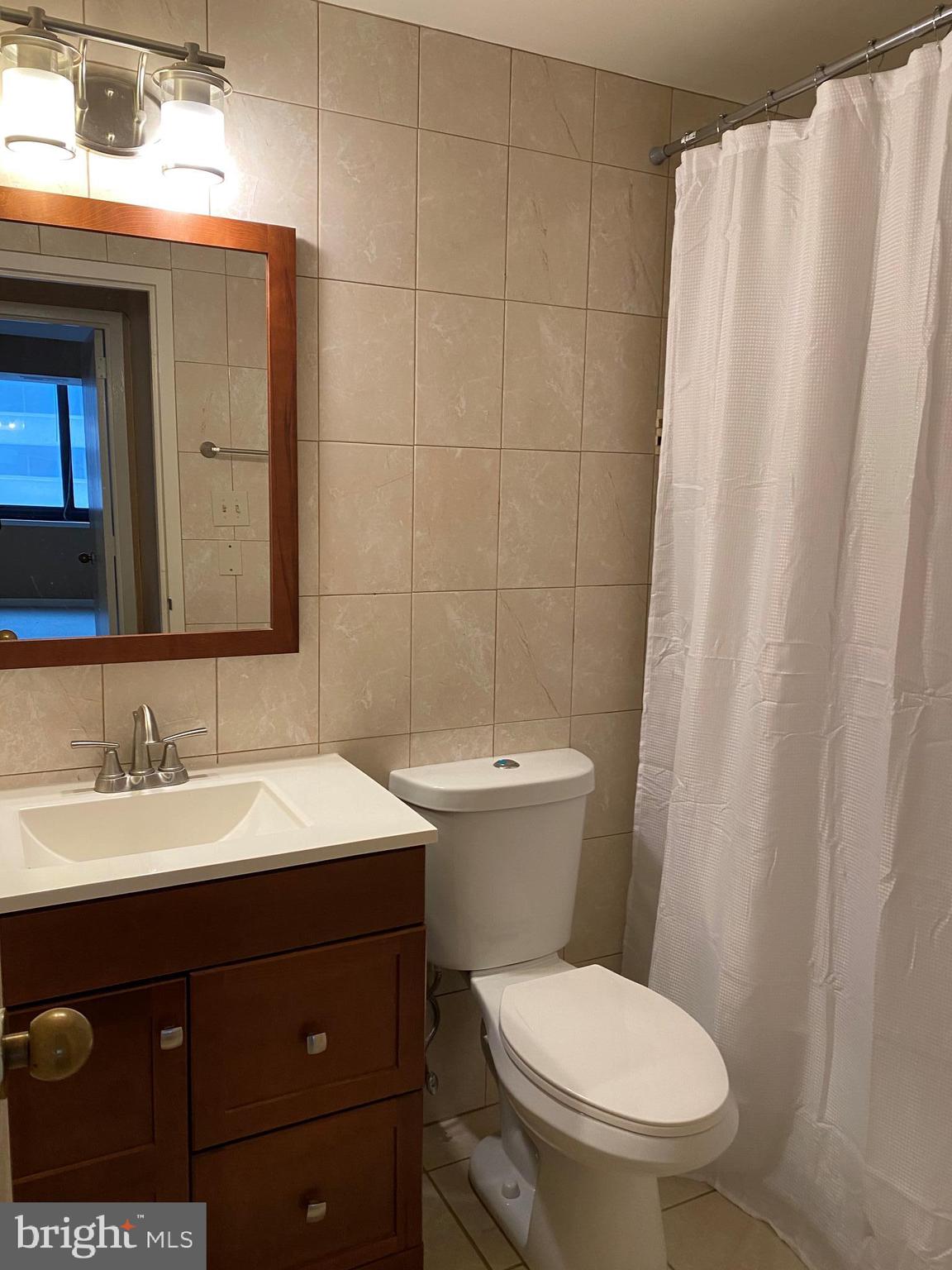 CRYSTAL PARK - Residential Lease