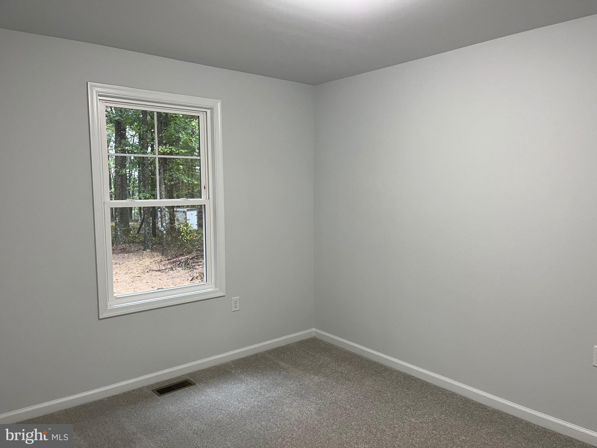 TWIN LAKES EAST - Residential