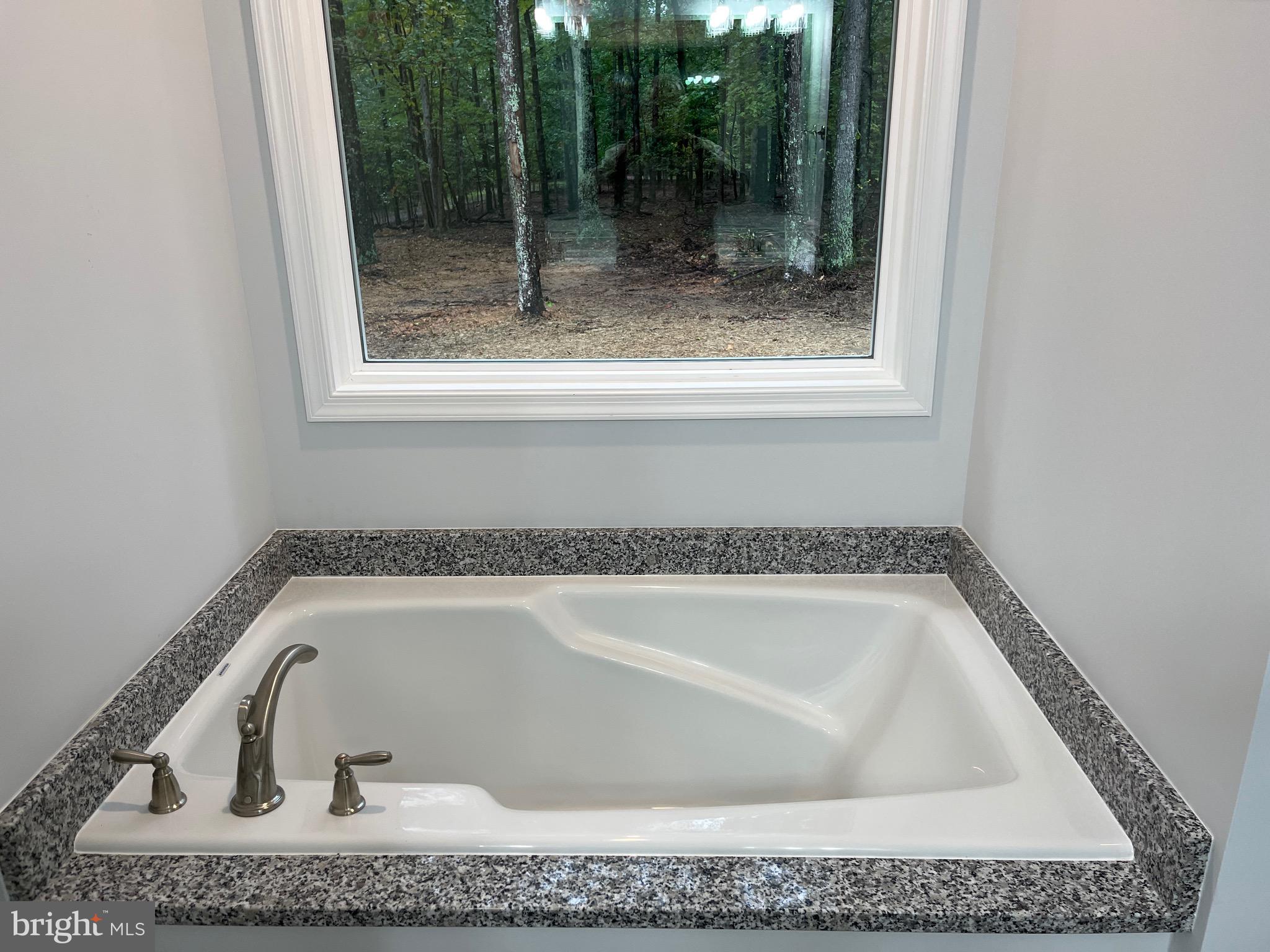 TWIN LAKES EAST - Residential