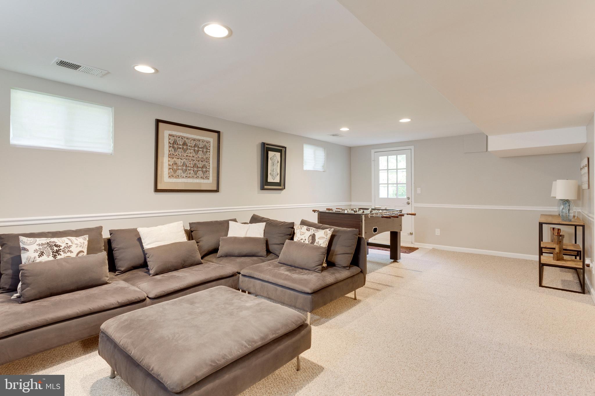 BEVERLY FARMS - Residential