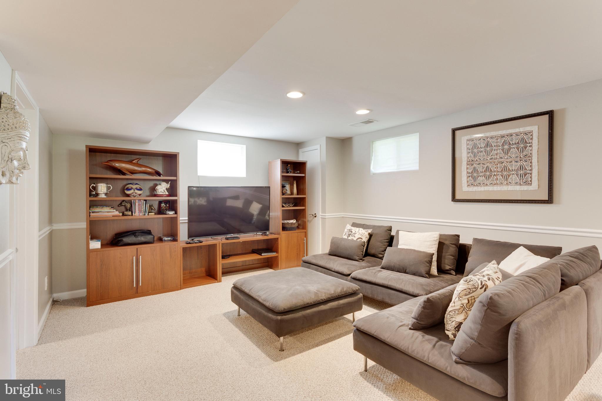 BEVERLY FARMS - Residential