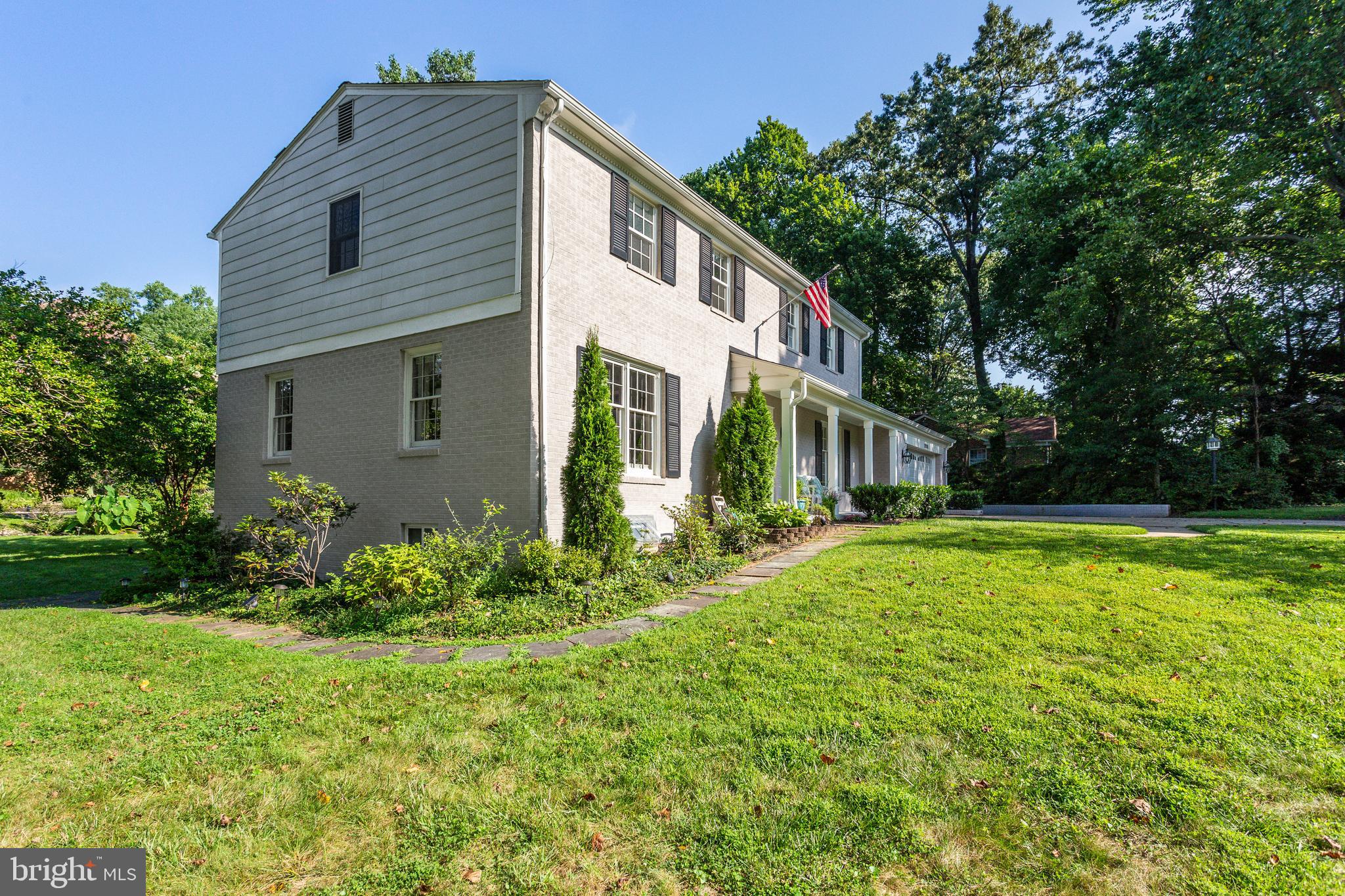 BEVERLY FARMS - Residential