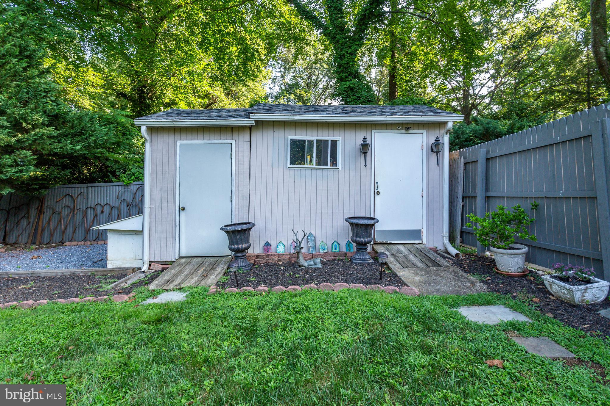 BEVERLY FARMS - Residential