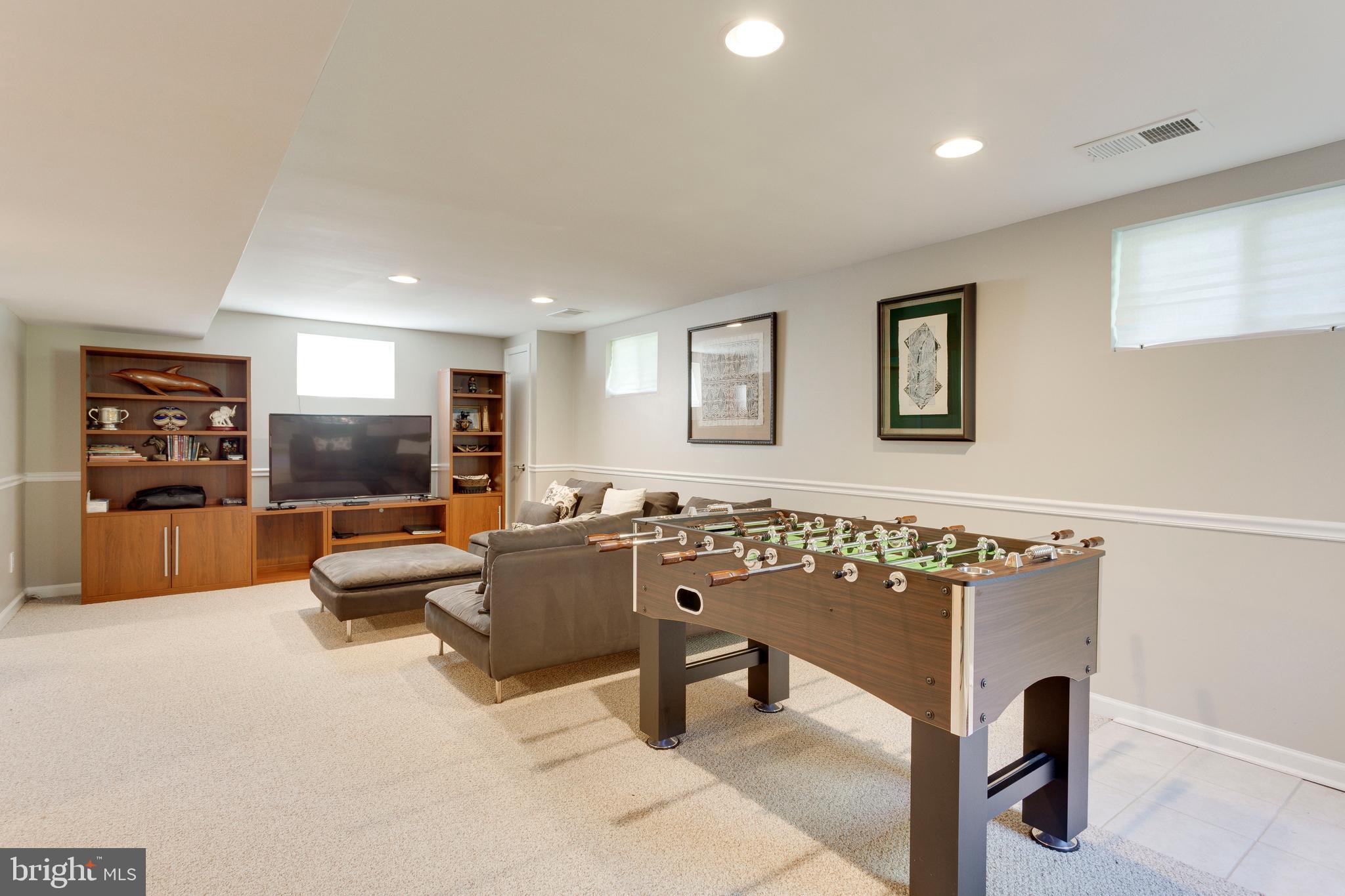 BEVERLY FARMS - Residential