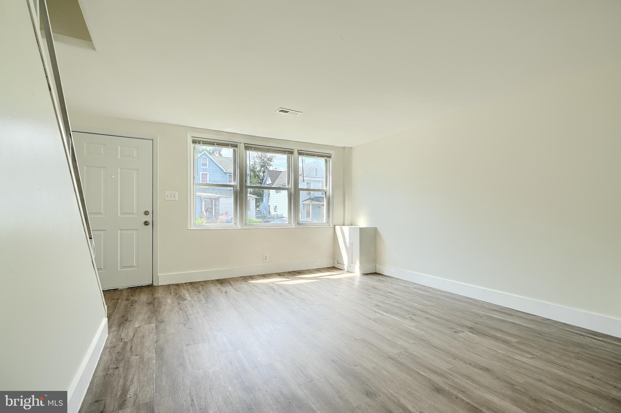 LAKELAND - Residential