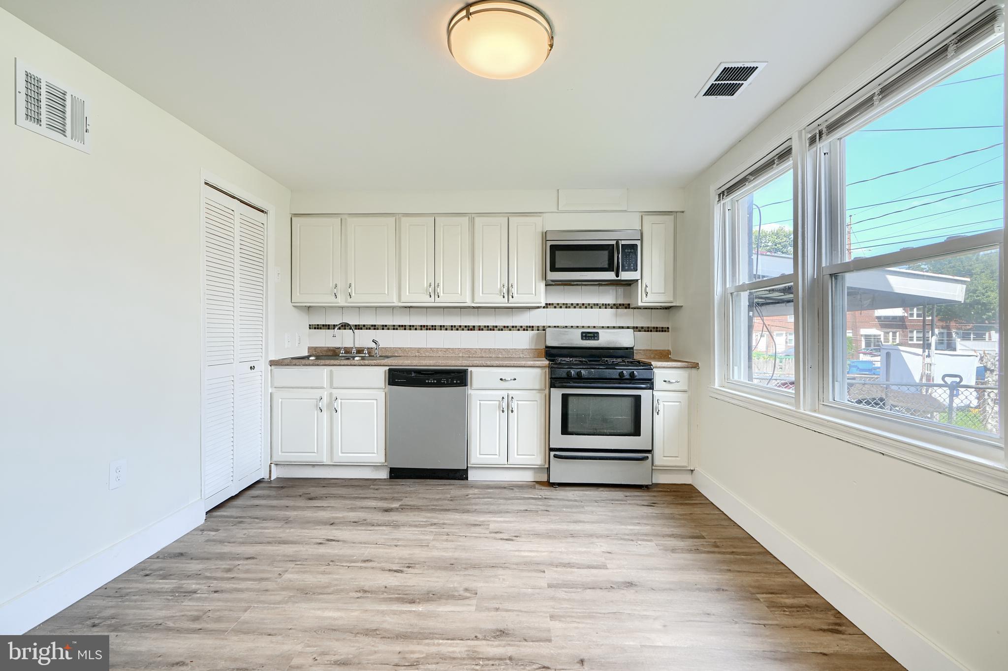 LAKELAND - Residential