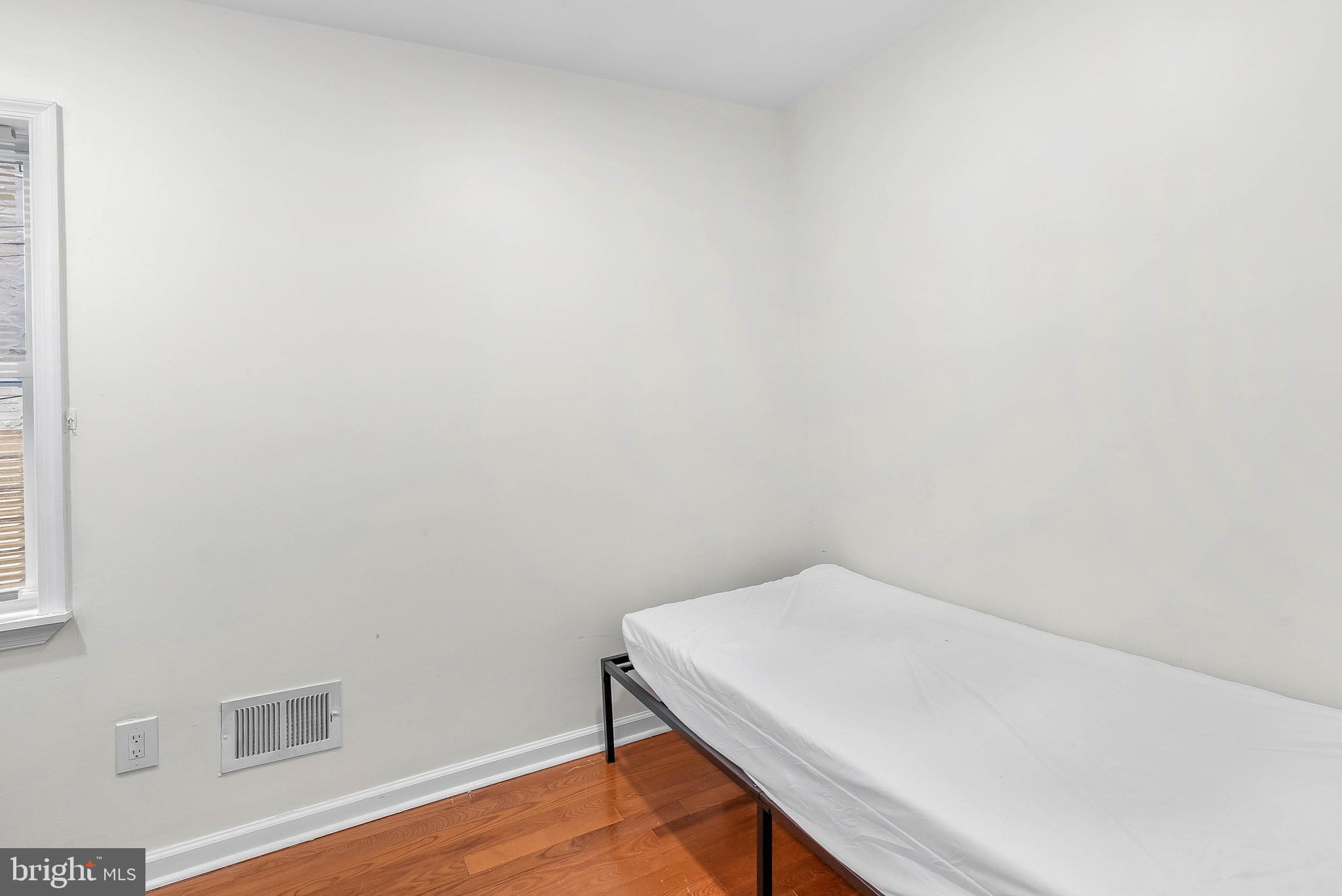 FRANCISVILLE - Residential Income