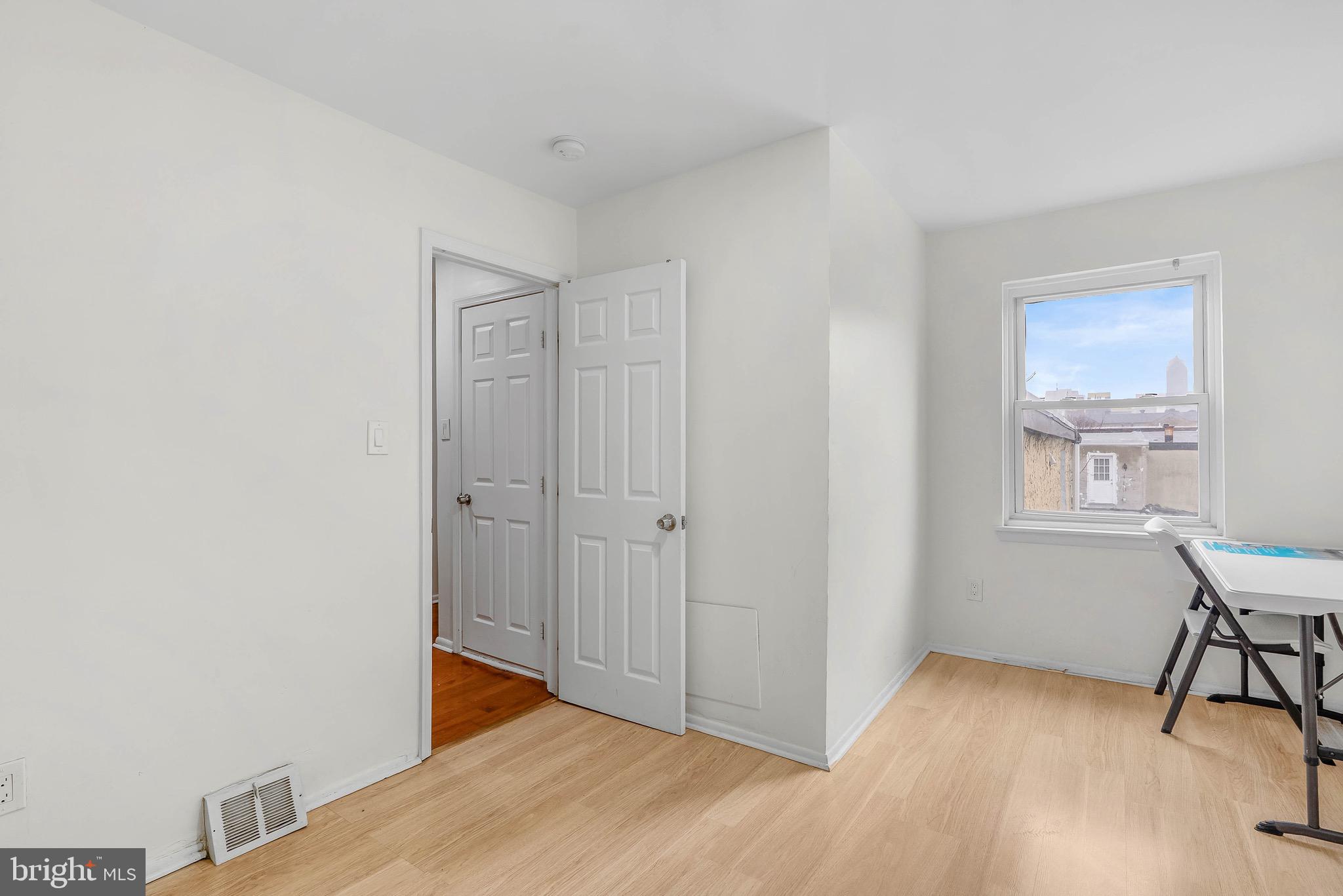 FRANCISVILLE - Residential Income