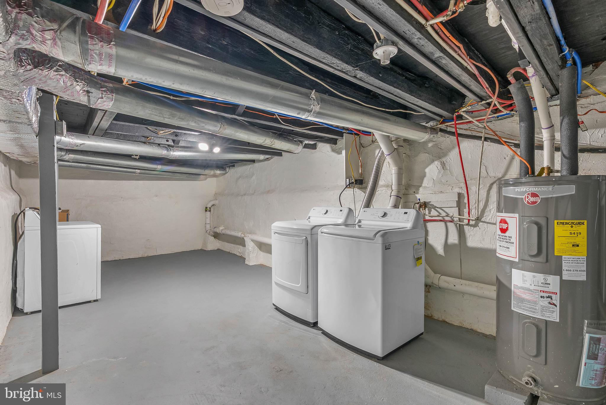 FRANCISVILLE - Residential Income