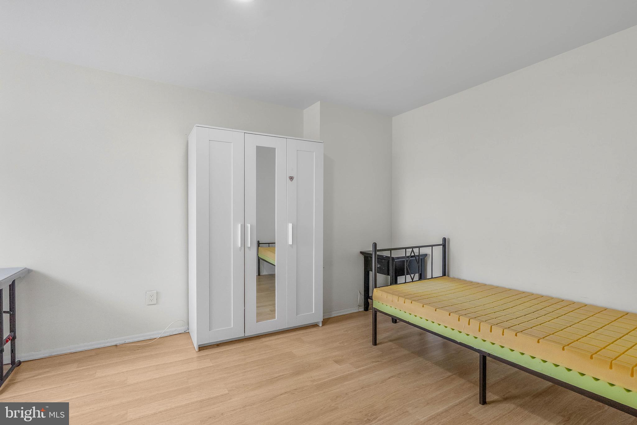 FRANCISVILLE - Residential Income