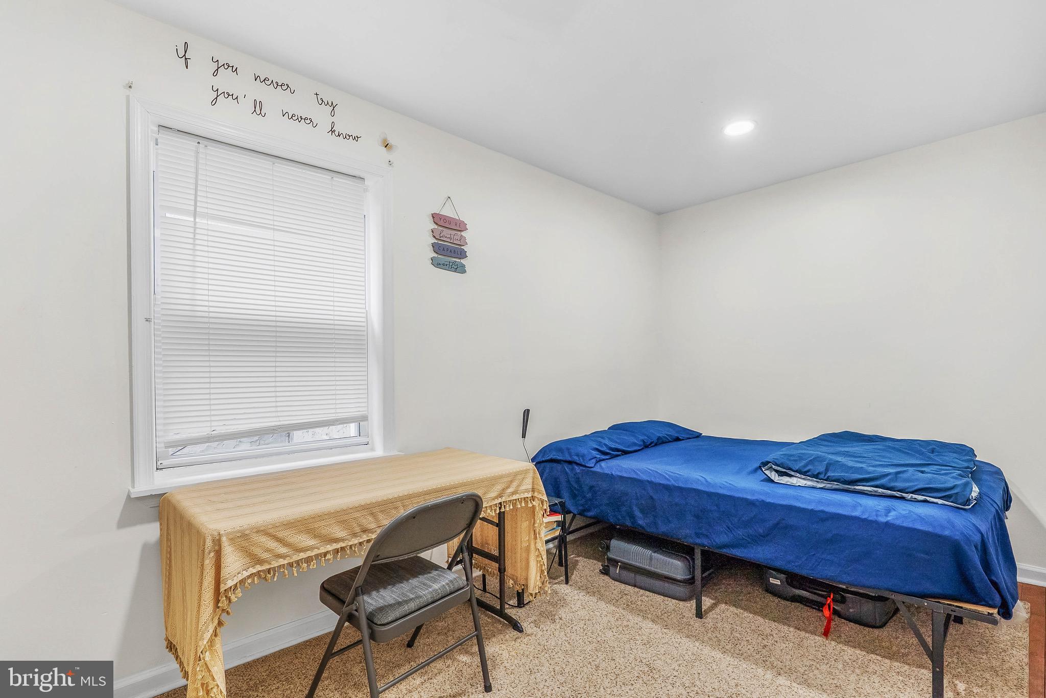 FRANCISVILLE - Residential Income