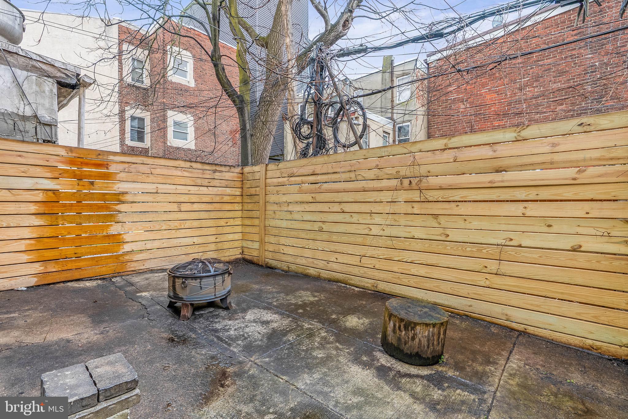 FRANCISVILLE - Residential Income