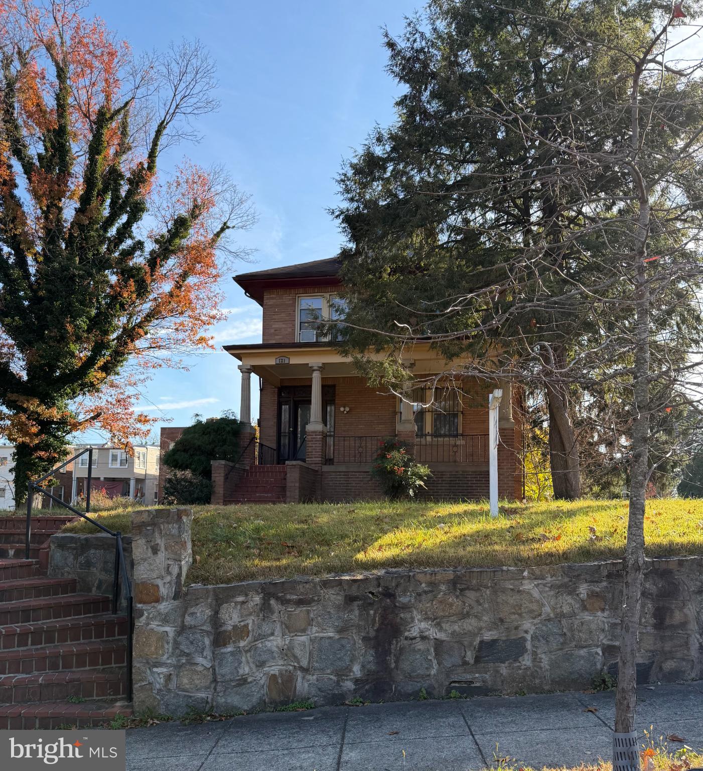 121 RALEIGH STREET SE