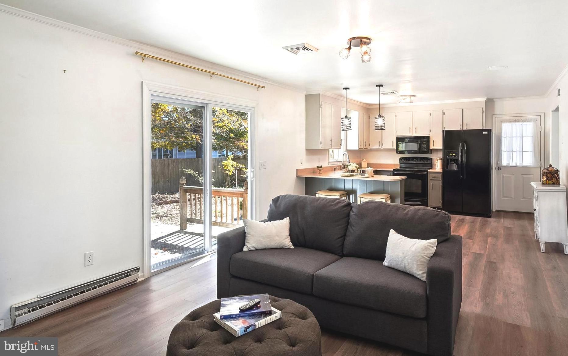 SOUTH BEECHWOOD - Residential