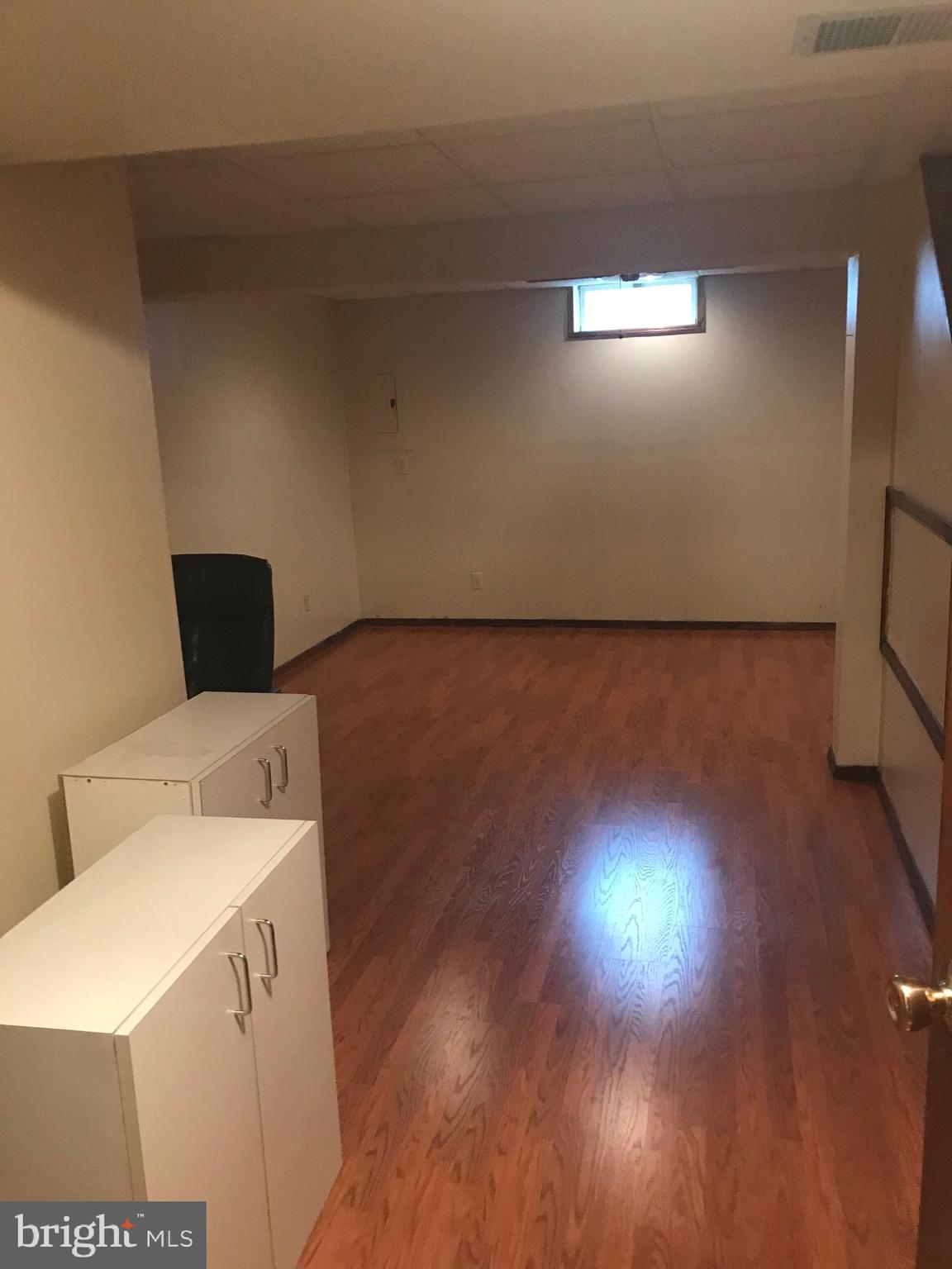 NEWINGTON FOREST - Residential Lease