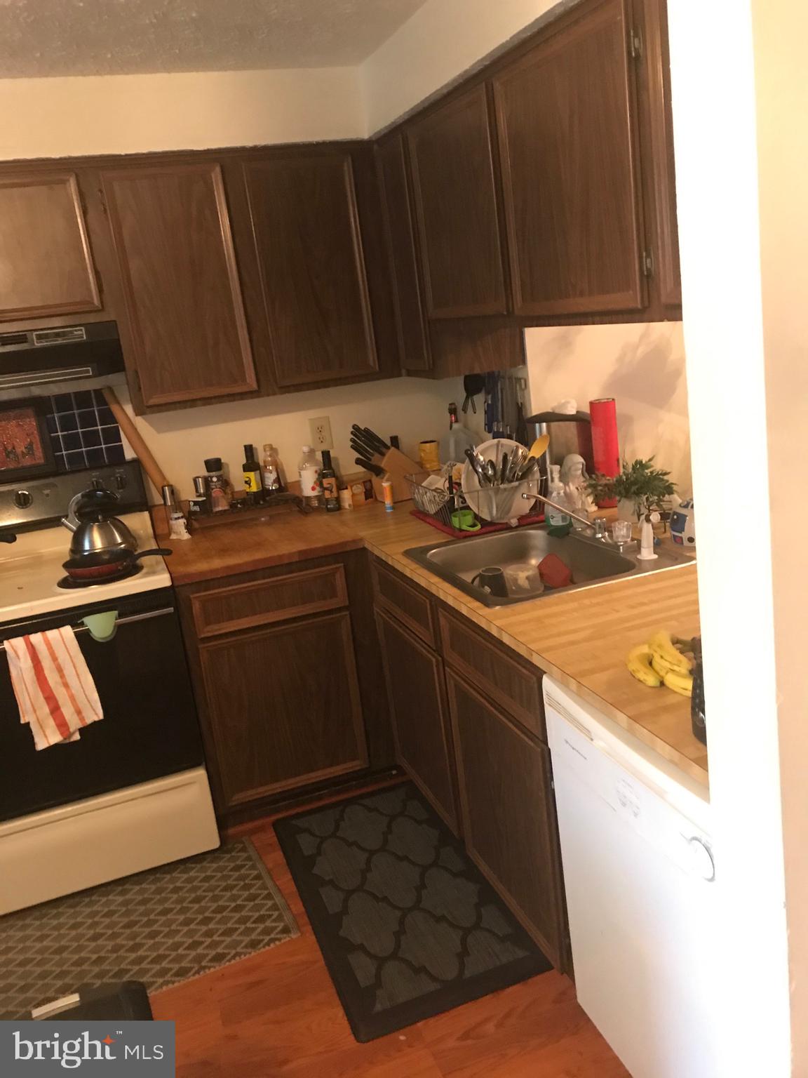 NEWINGTON FOREST - Residential Lease