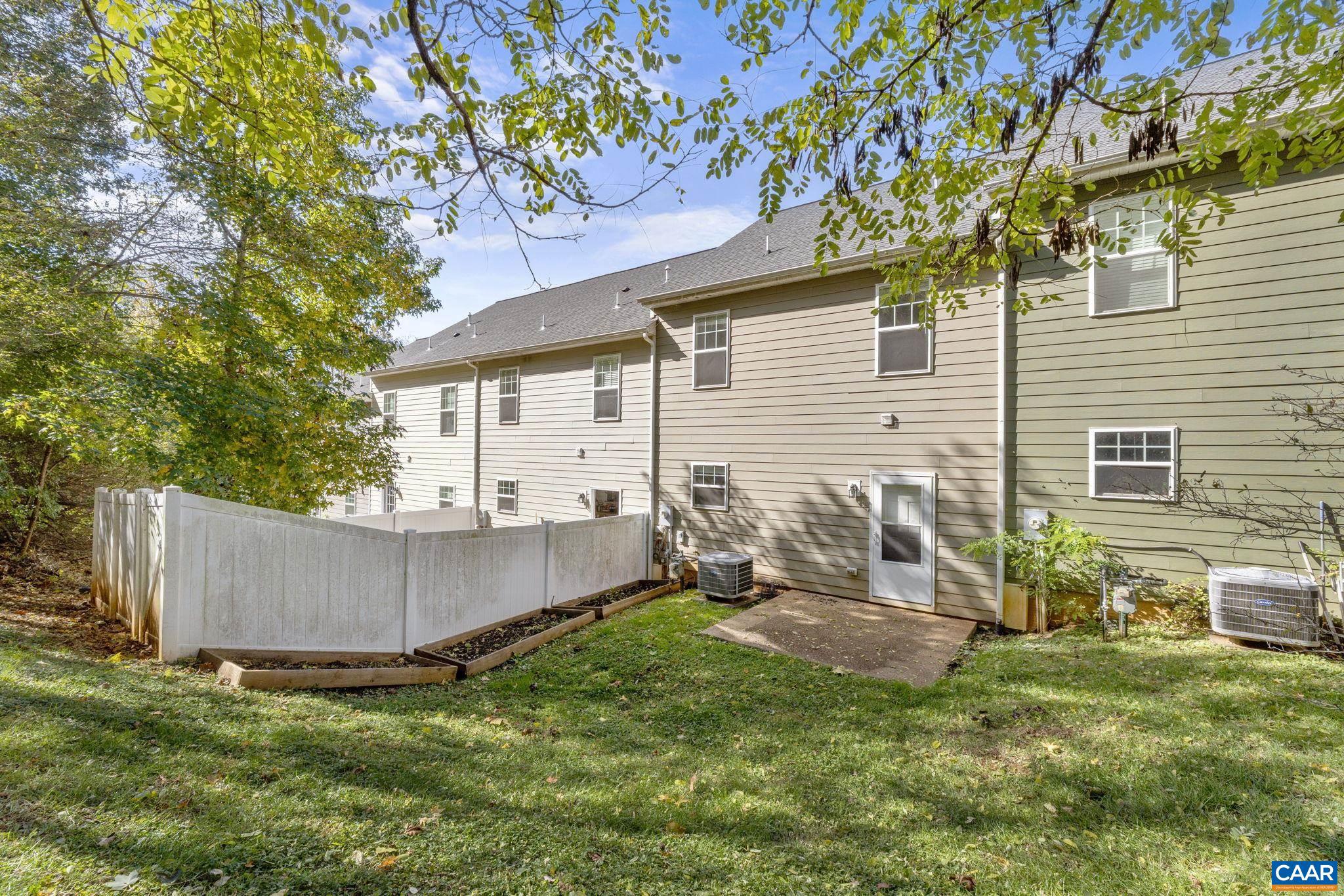 PAVILIONS AT PANTOPS - Residential