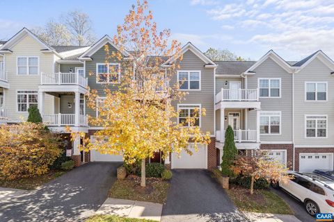 Townhouse For Sale - 1610 Kempton Pl Pl<br/> Albemarle County, CHARLOTTESVILLE, VA 22911