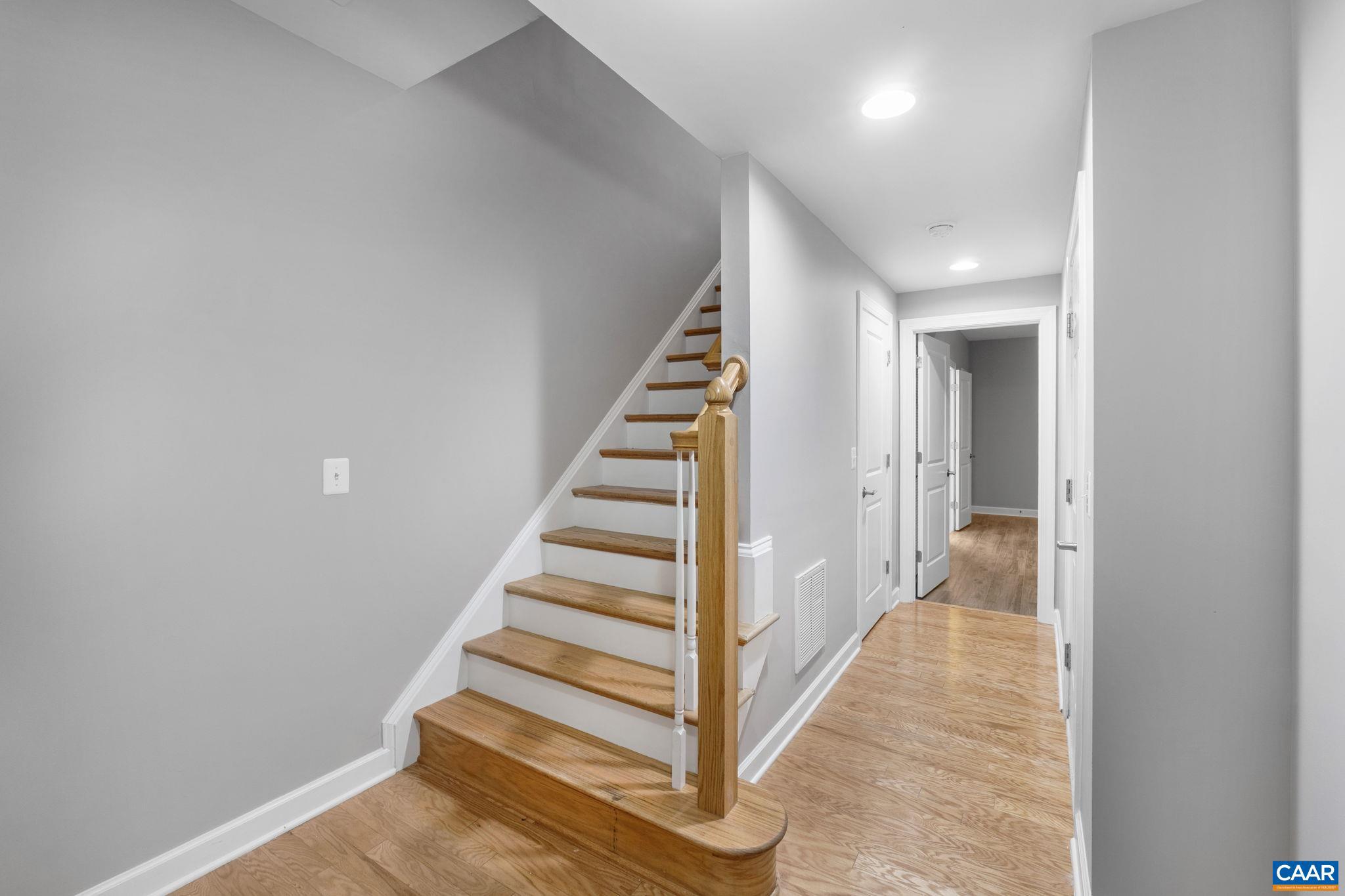 PAVILIONS AT PANTOPS - Residential