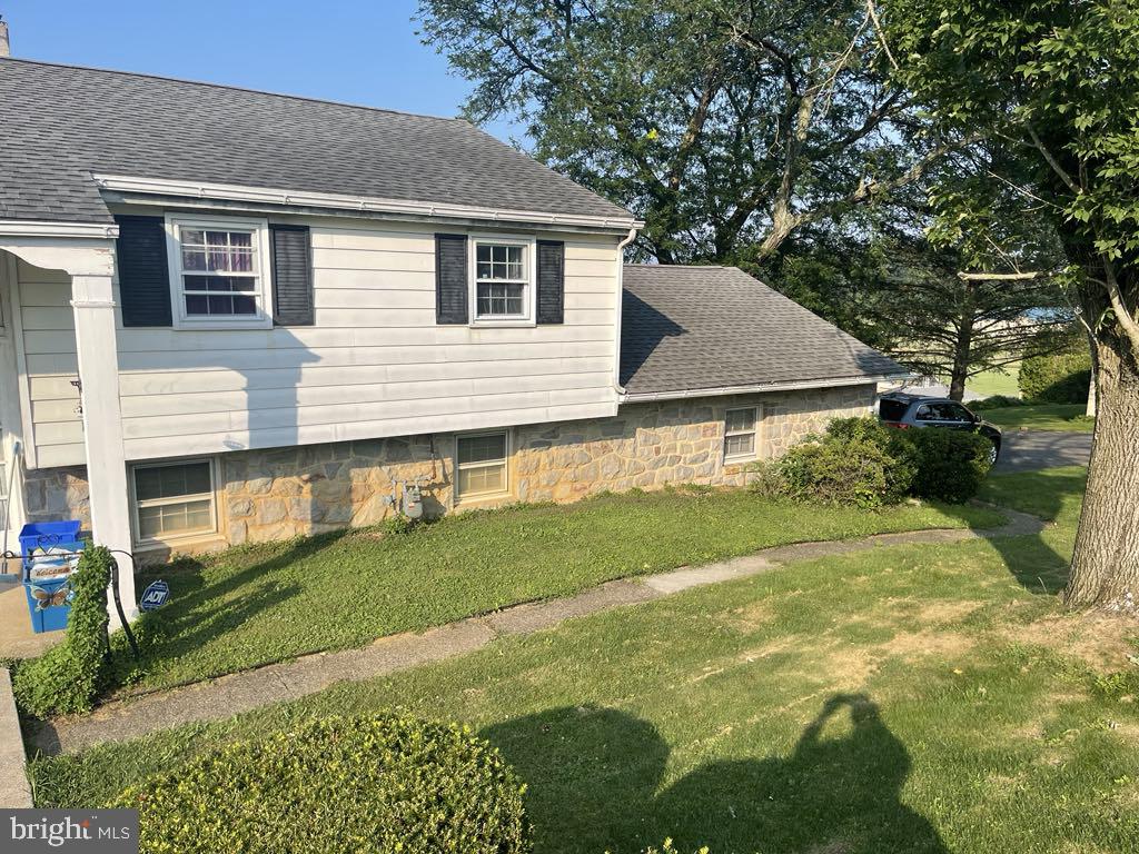 3909 REIFF PLACE