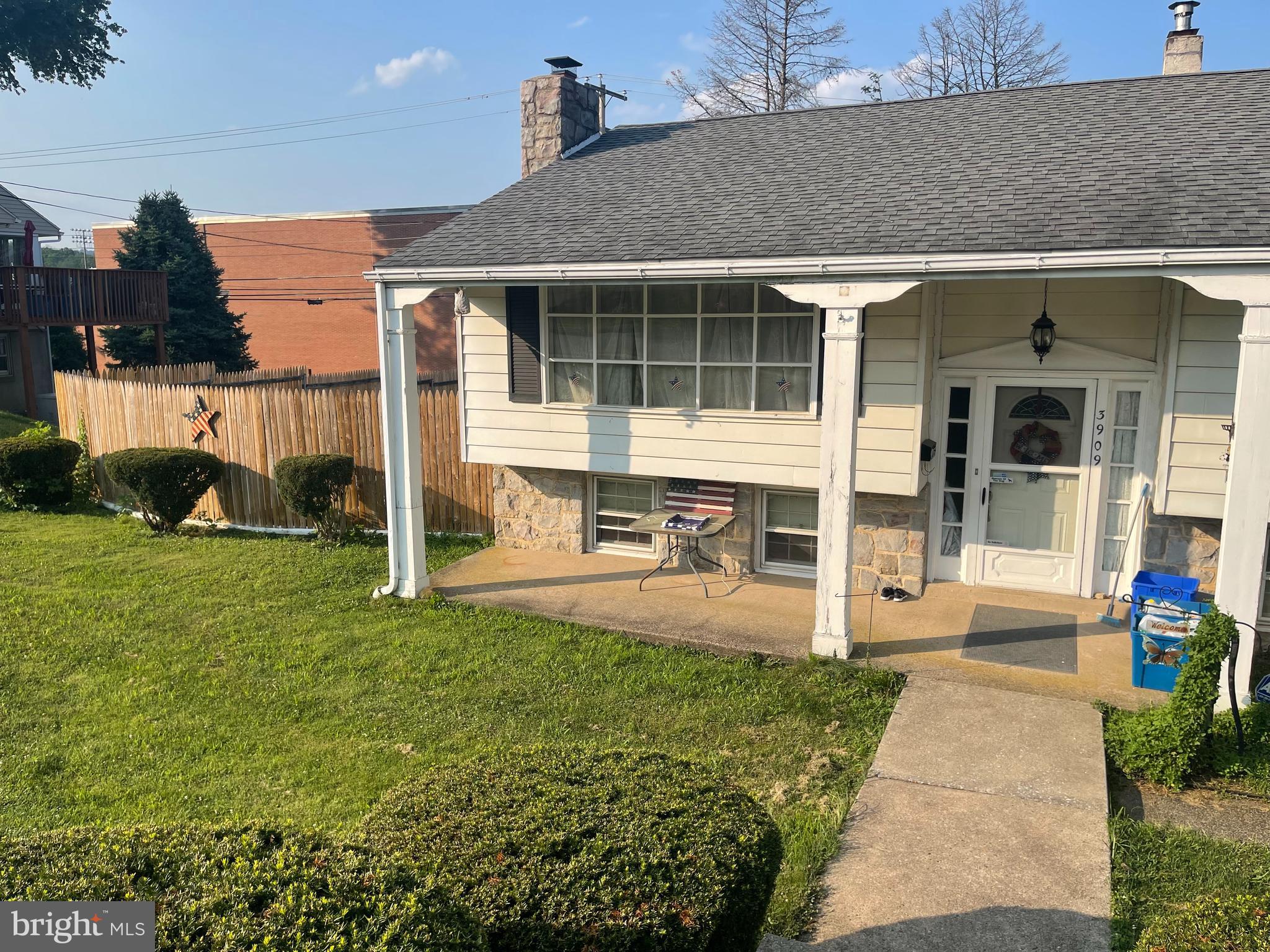 3909 REIFF PLACE