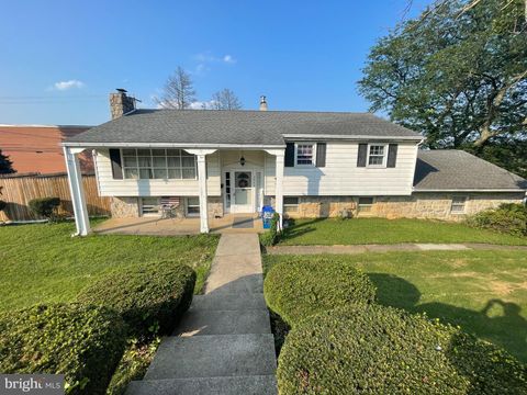 Homes For Sale - 3909 Reiff Place<br/> READING, PA 19606