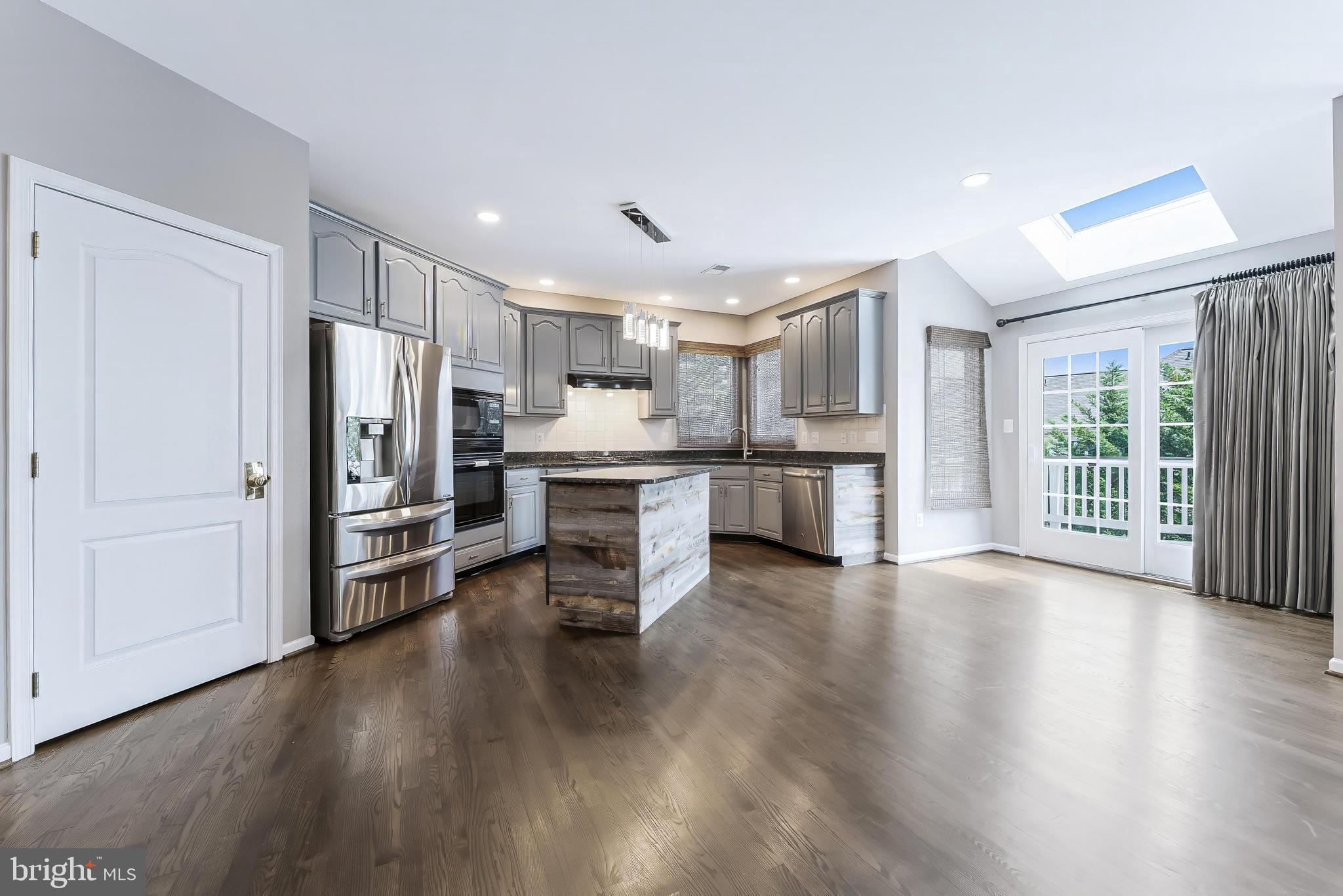 BELMONT COUNTRY CLUB - Residential Lease