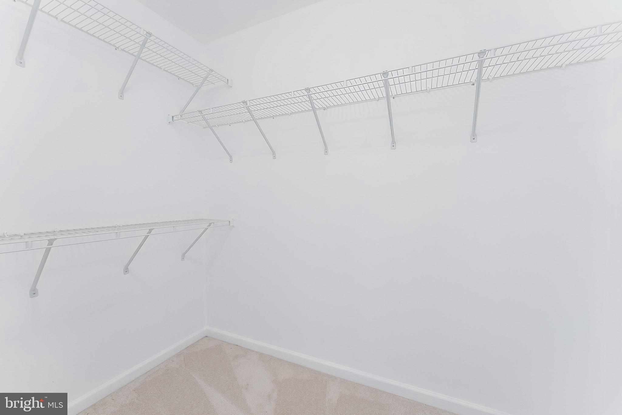 BELMONT COUNTRY CLUB - Residential Lease