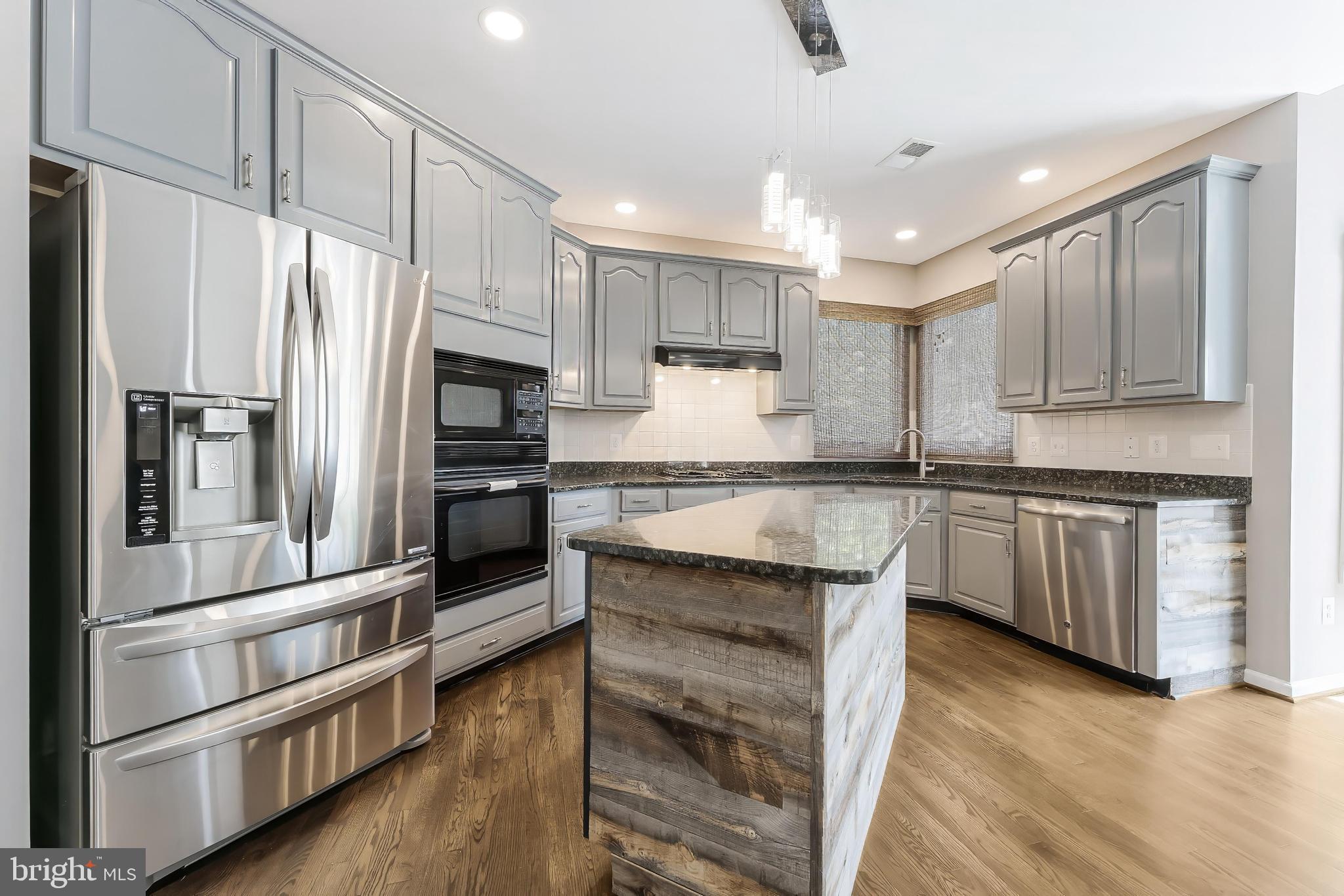 BELMONT COUNTRY CLUB - Residential Lease