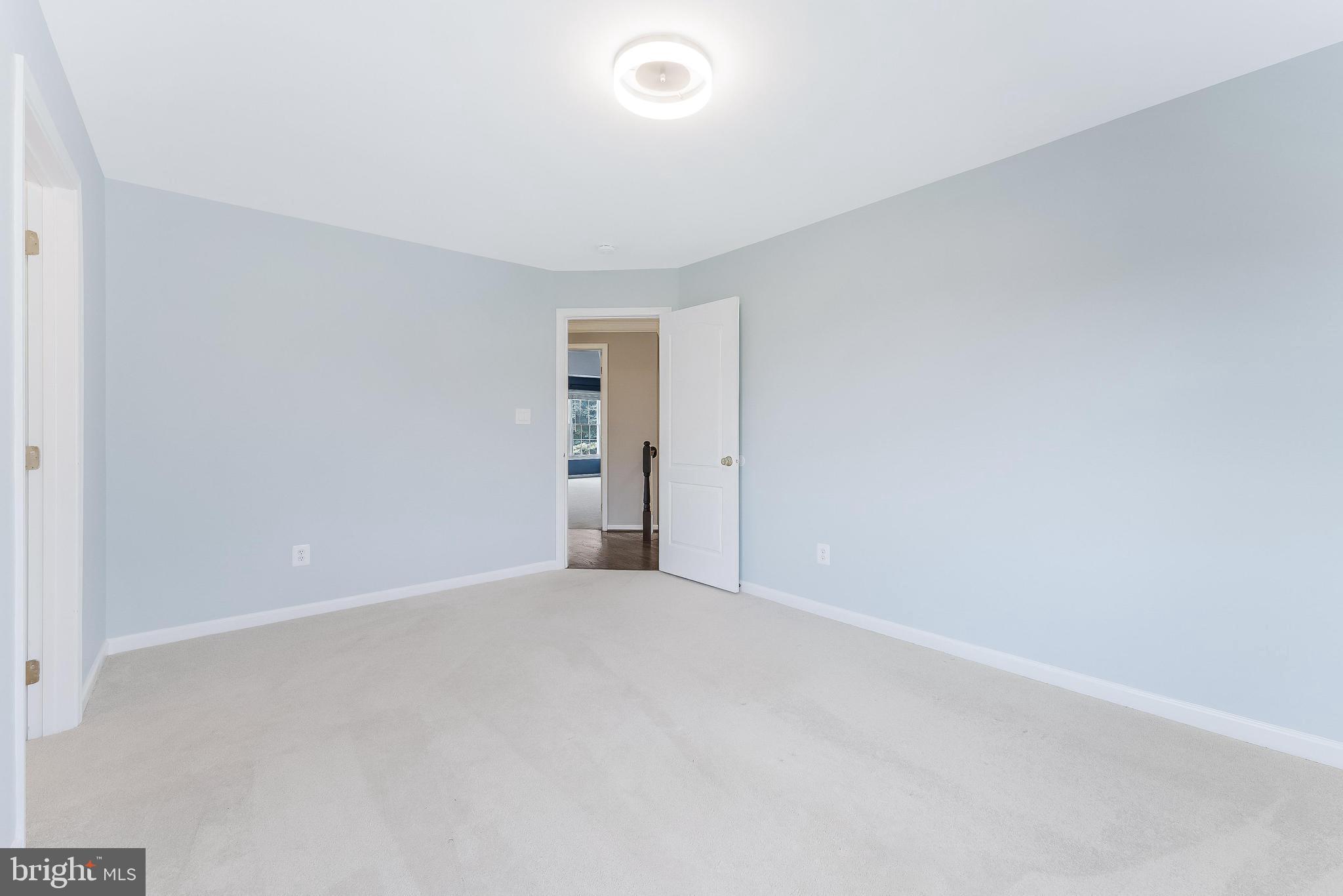 BELMONT COUNTRY CLUB - Residential Lease